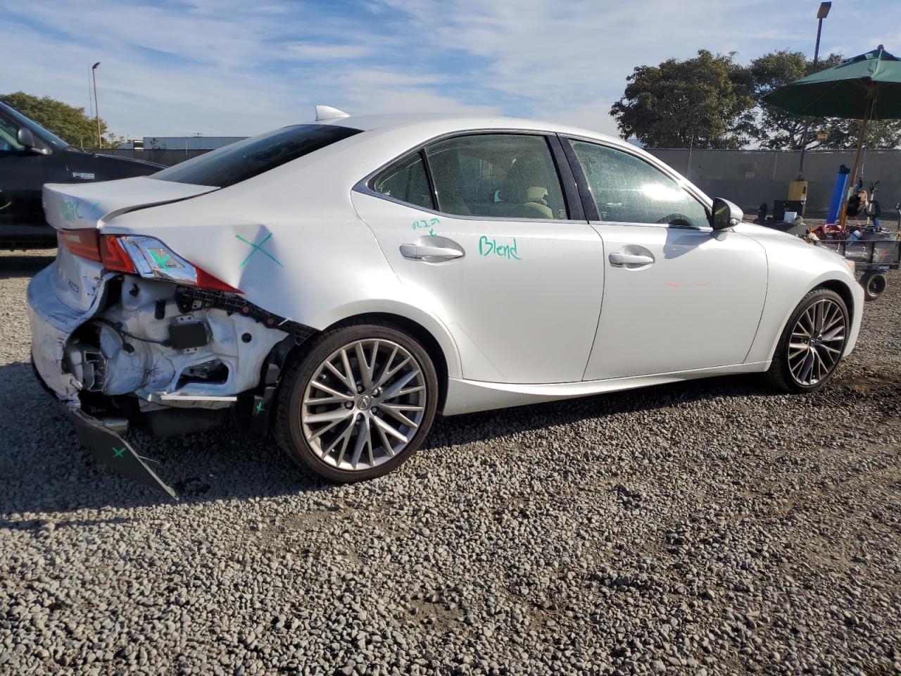 2016 Lexus Is 200t White vin: JTHBA1D22G5037134