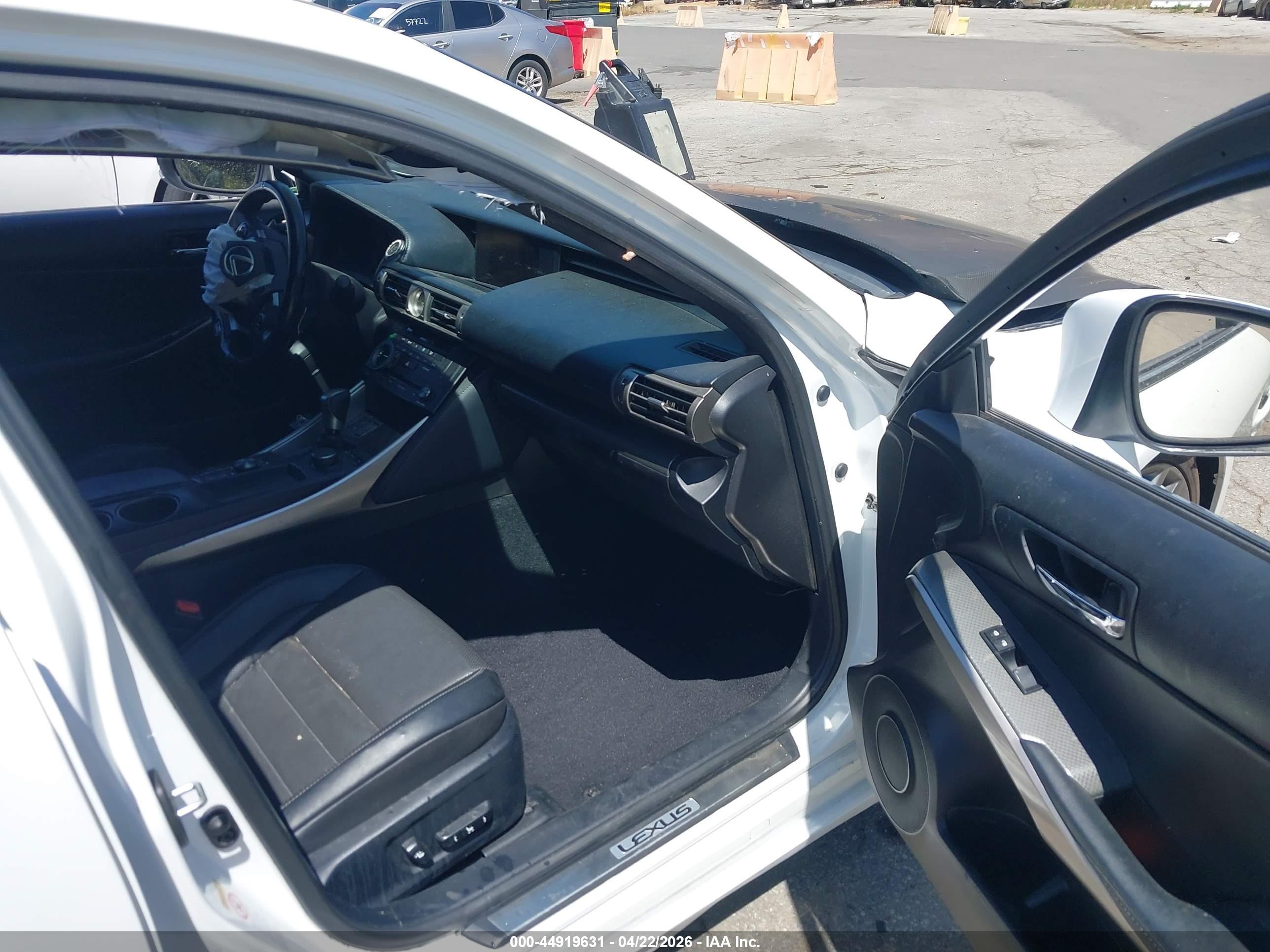 2016 Lexus Is 200t White vin: JTHBA1D24G5020111