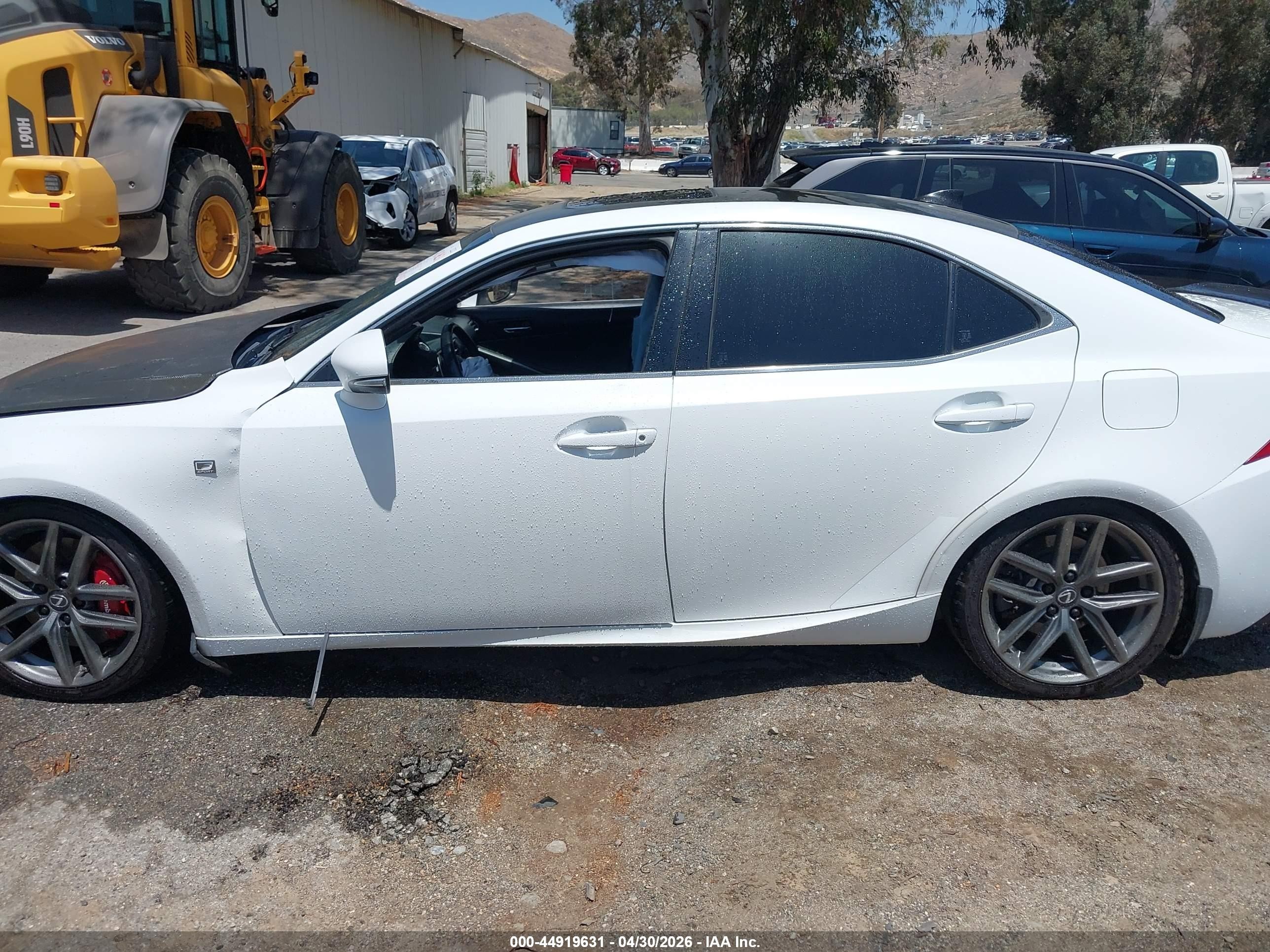 2016 Lexus Is 200t White vin: JTHBA1D24G5020111