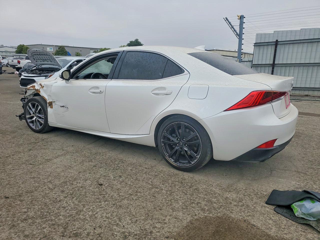 2018 Lexus Is 300 Base White vin: JTHBA1D24J5083913