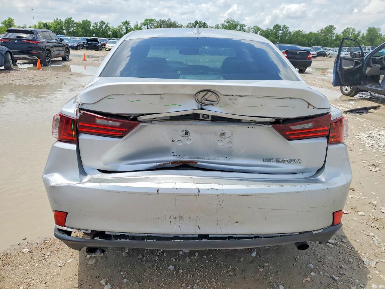 2016 Lexus Is 200t Silver vin: JTHBA1D25G5018920