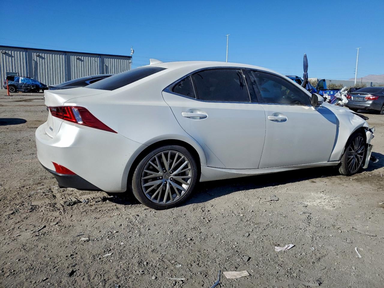 2016 Lexus Is 200t White vin: JTHBA1D27G5018501