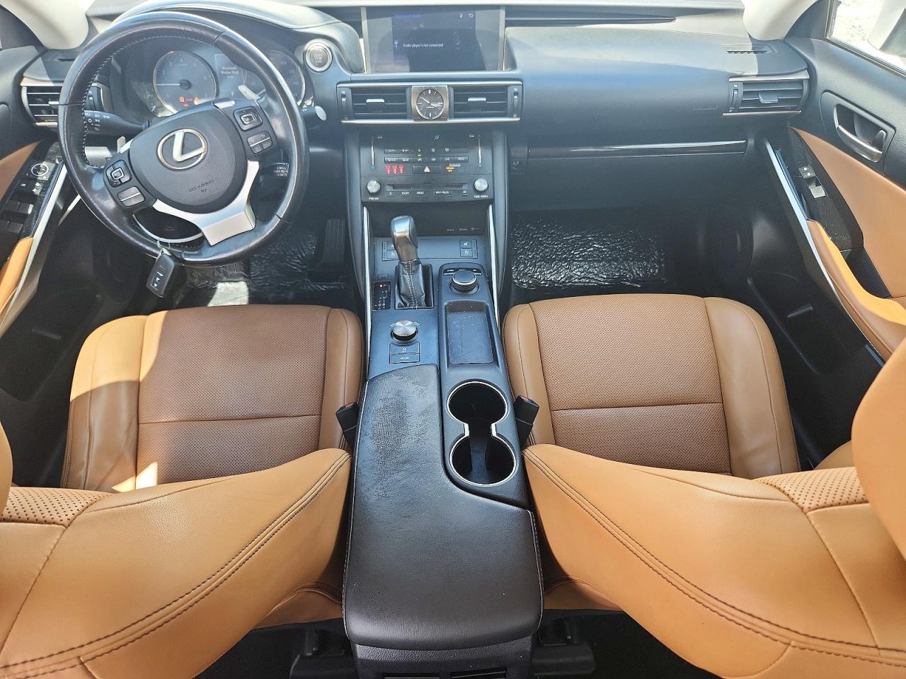 2017 Lexus Is 200t Белый vin: JTHBA1D27H5056697