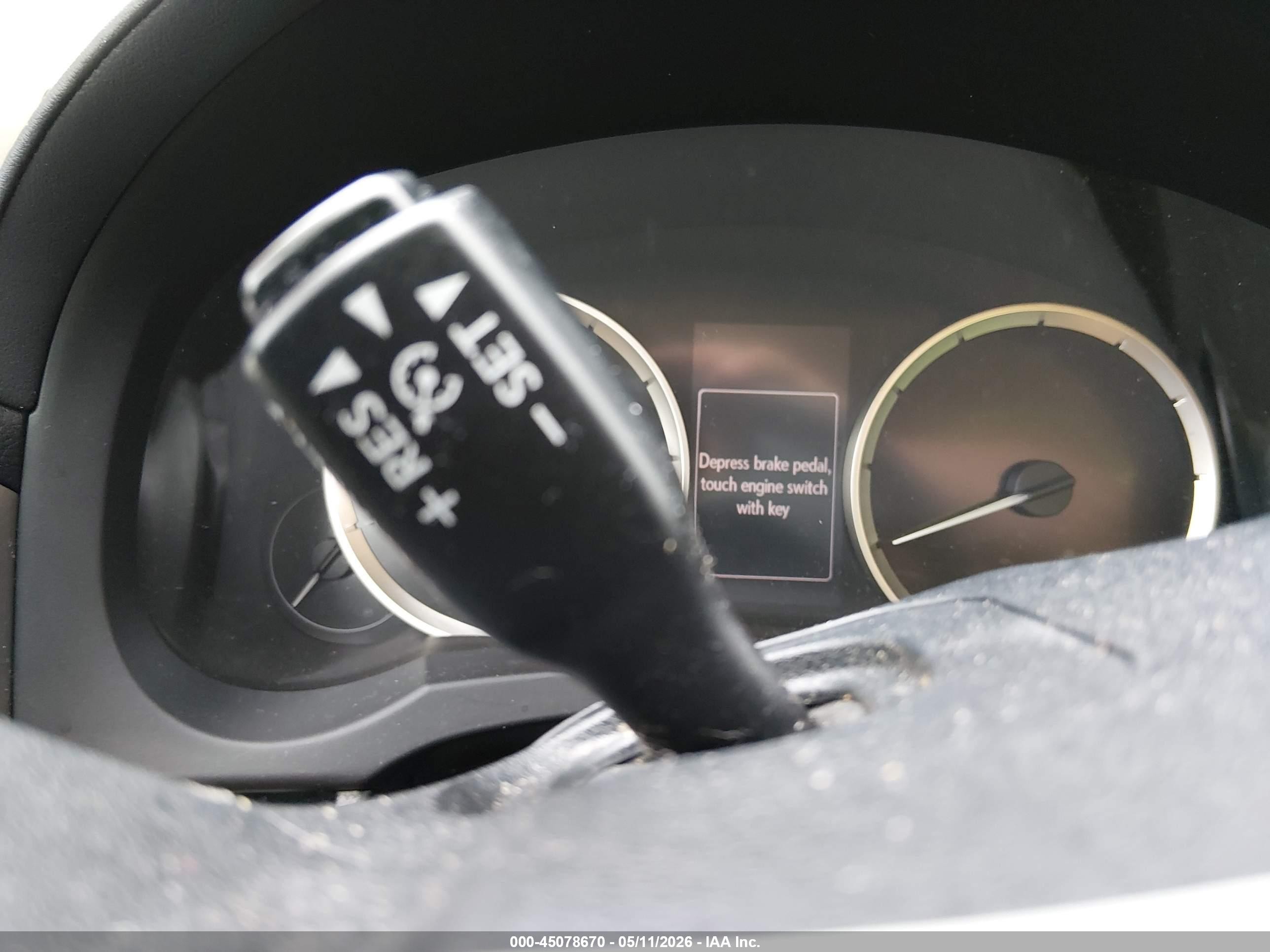 2016 Lexus Is 200t   Черный vin: JTHBA1D28G5007541