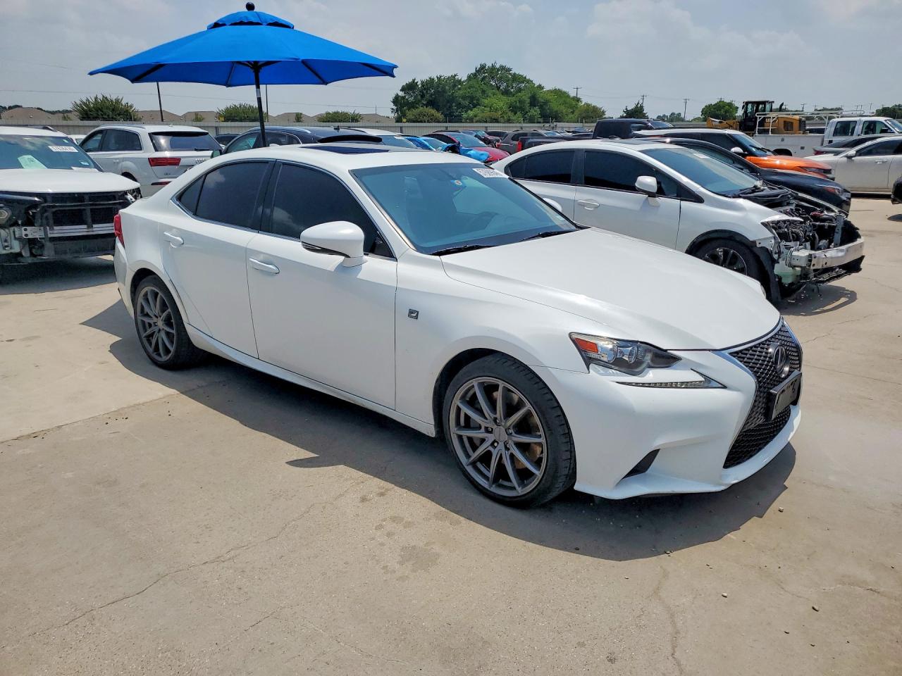 2016 Lexus Is 200t White vin: JTHBA1D28G5031211