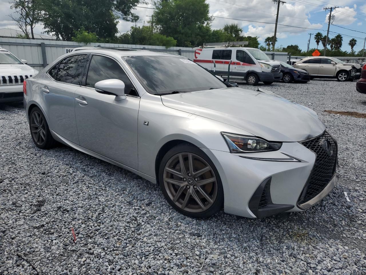 2018 Lexus Is 300 Серебряный vin: JTHBA1D28J5069450