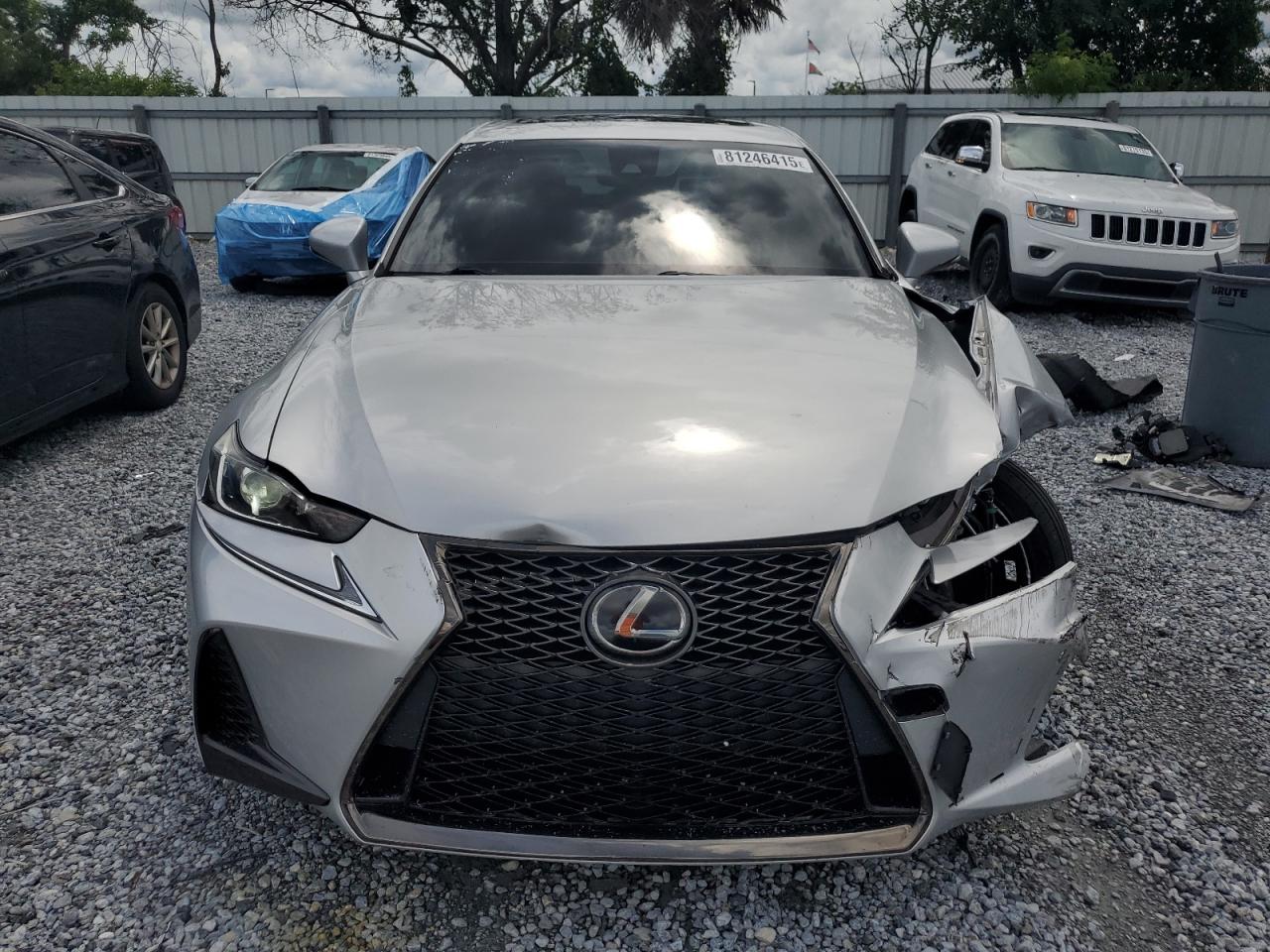 2018 Lexus Is 300 Серебряный vin: JTHBA1D28J5069450