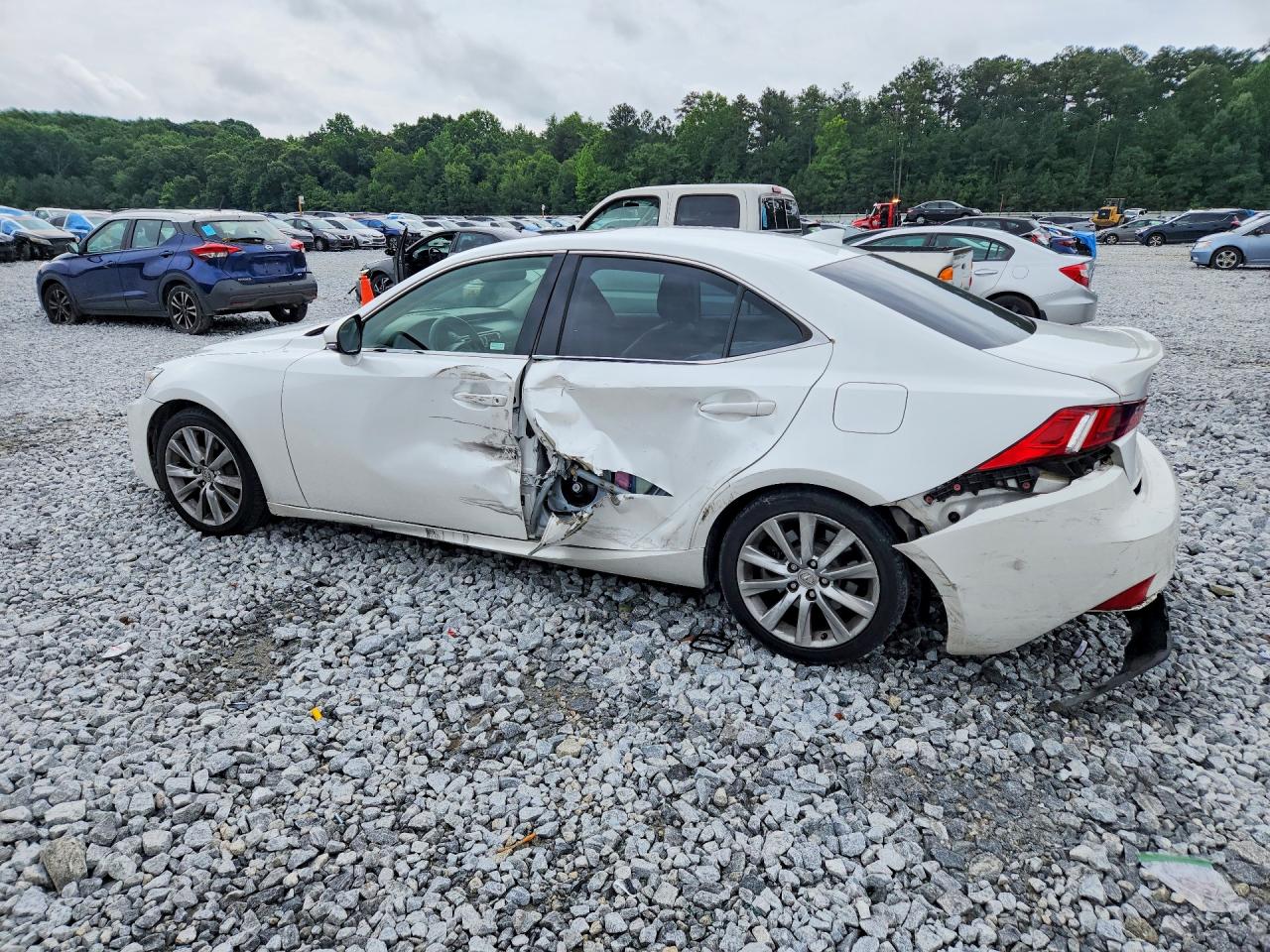 2016 Lexus Is 200t White vin: JTHBA1D29G5025935