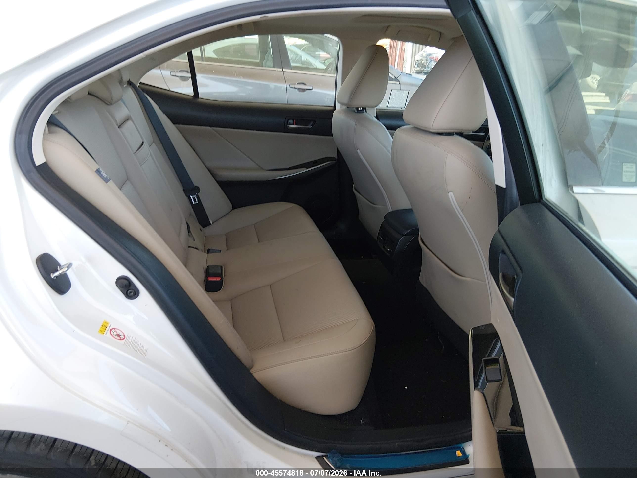 2017 Lexus Is 200t Белый vin: JTHBA1D29H5042851