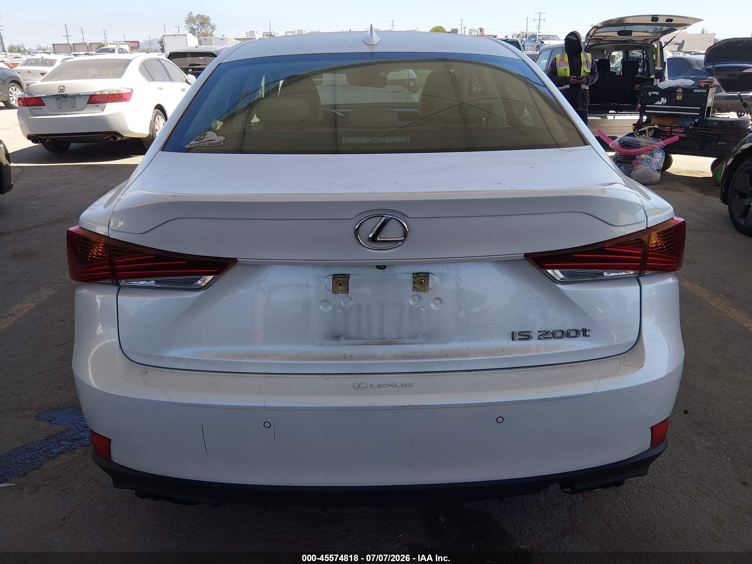 2017 Lexus Is 200t Белый vin: JTHBA1D29H5042851
