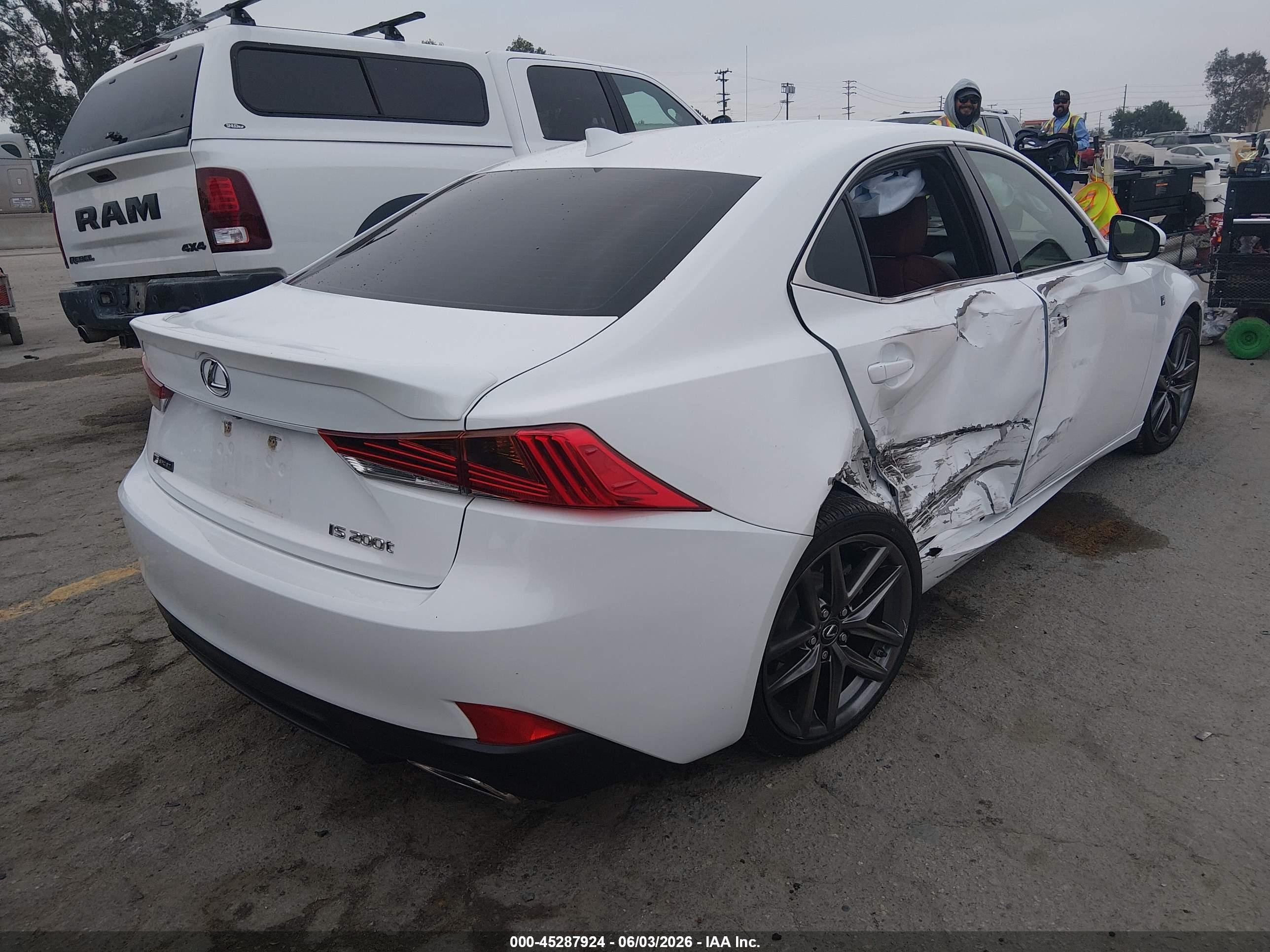 2017 Lexus Is 200t   Белый vin: JTHBA1D29H5045250