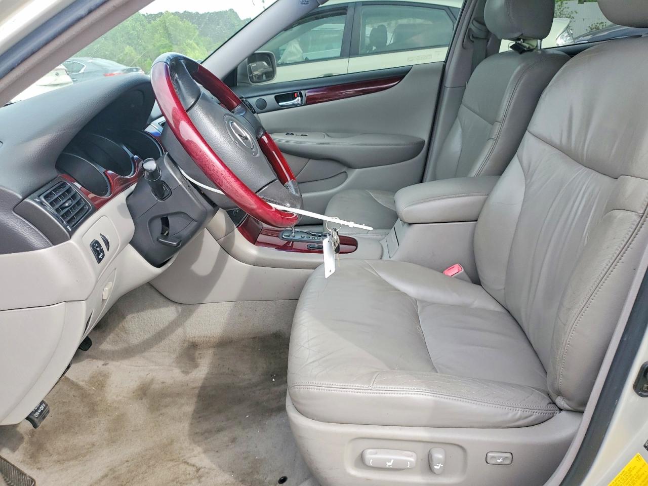 2004 Lexus Es 330 Кремовый vin: JTHBA30G040006292
