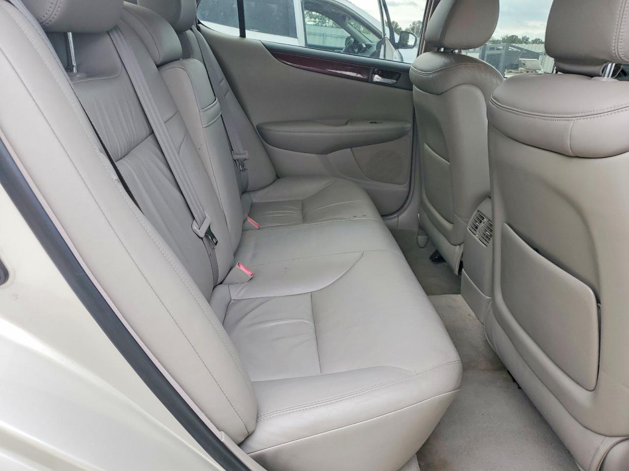 2004 Lexus Es 330 Кремовый vin: JTHBA30G040006292
