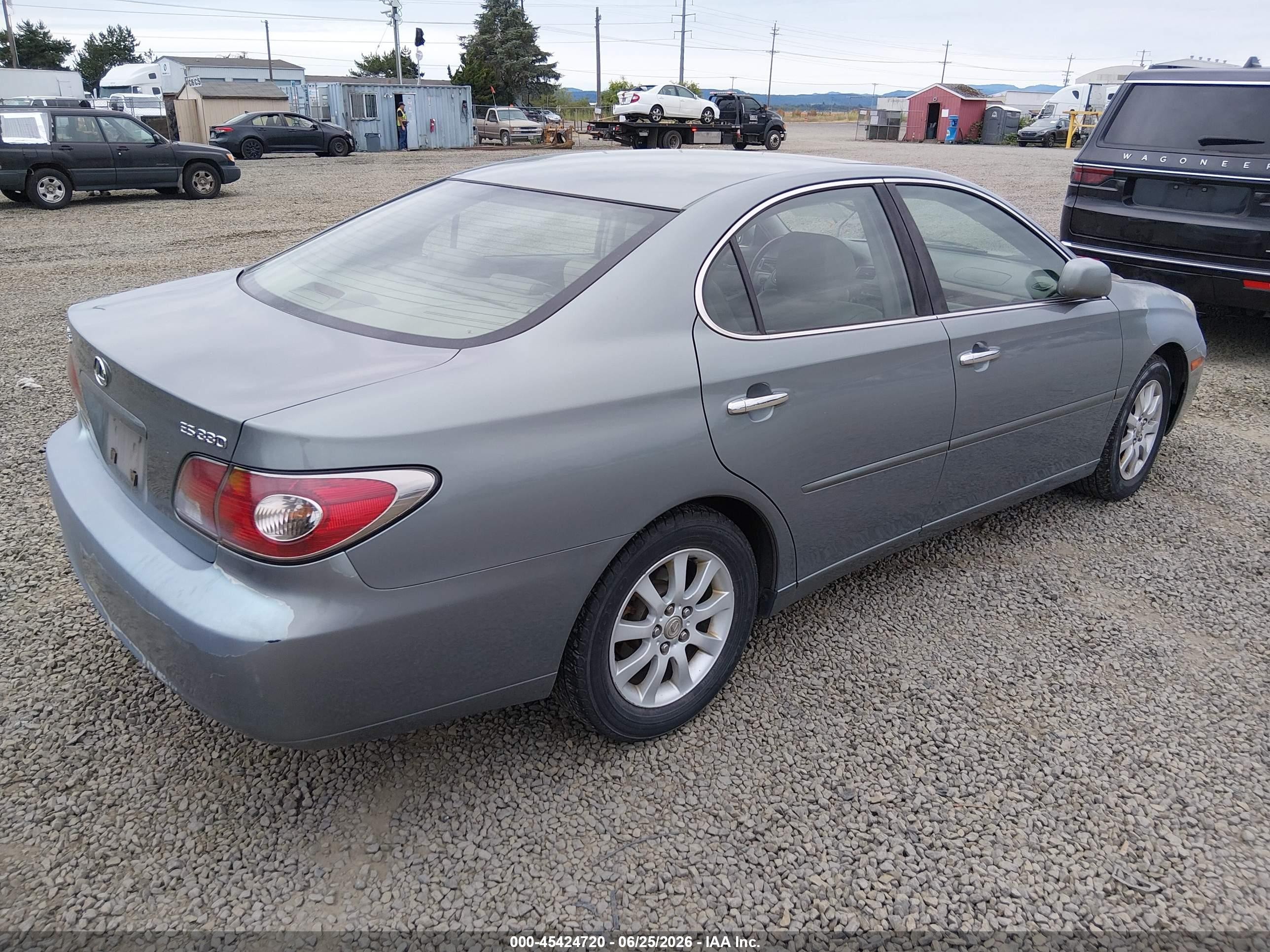 2004 Lexus Es 330 Blue vin: JTHBA30G040007720