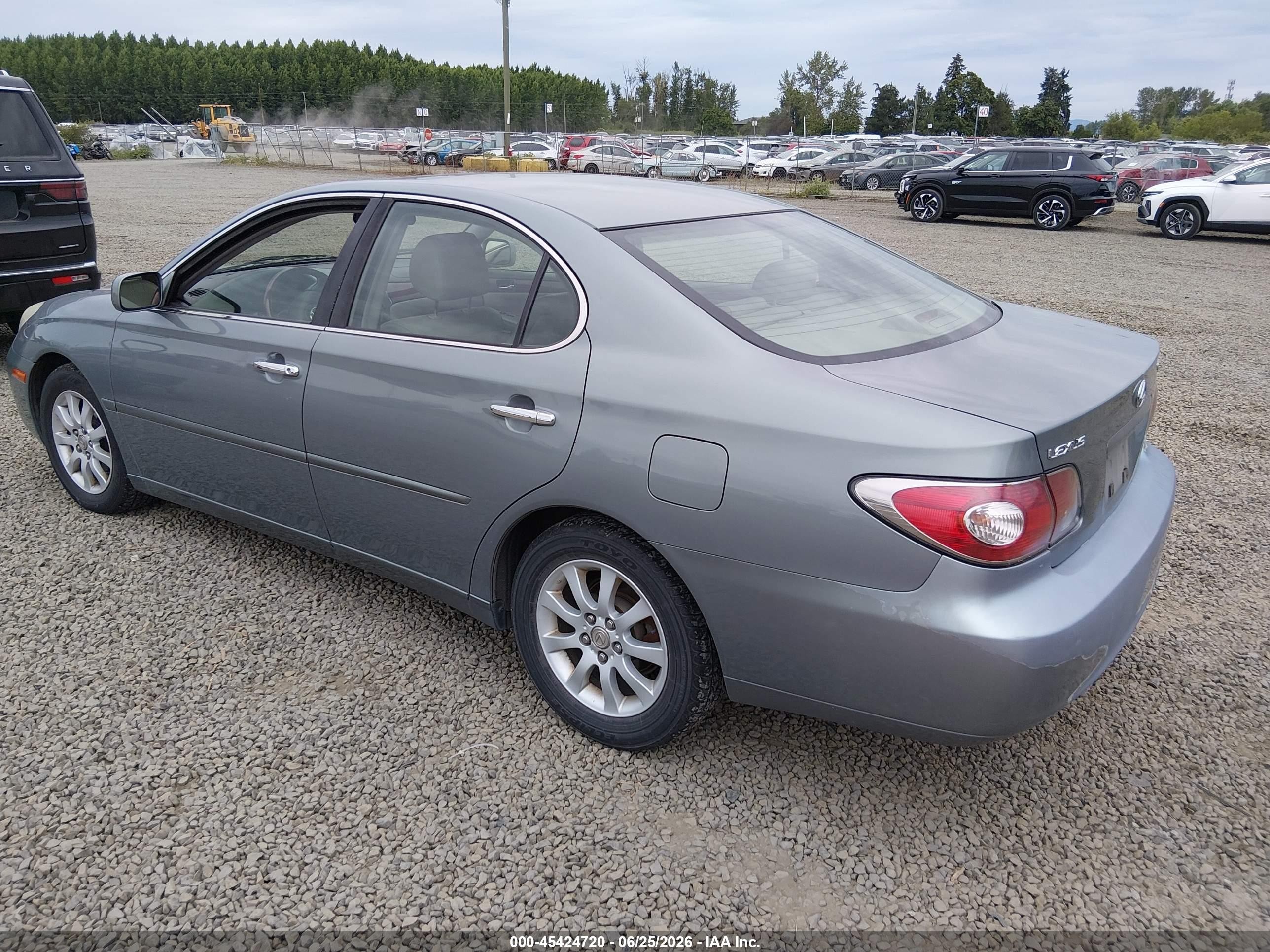 2004 Lexus Es 330 Blue vin: JTHBA30G040007720