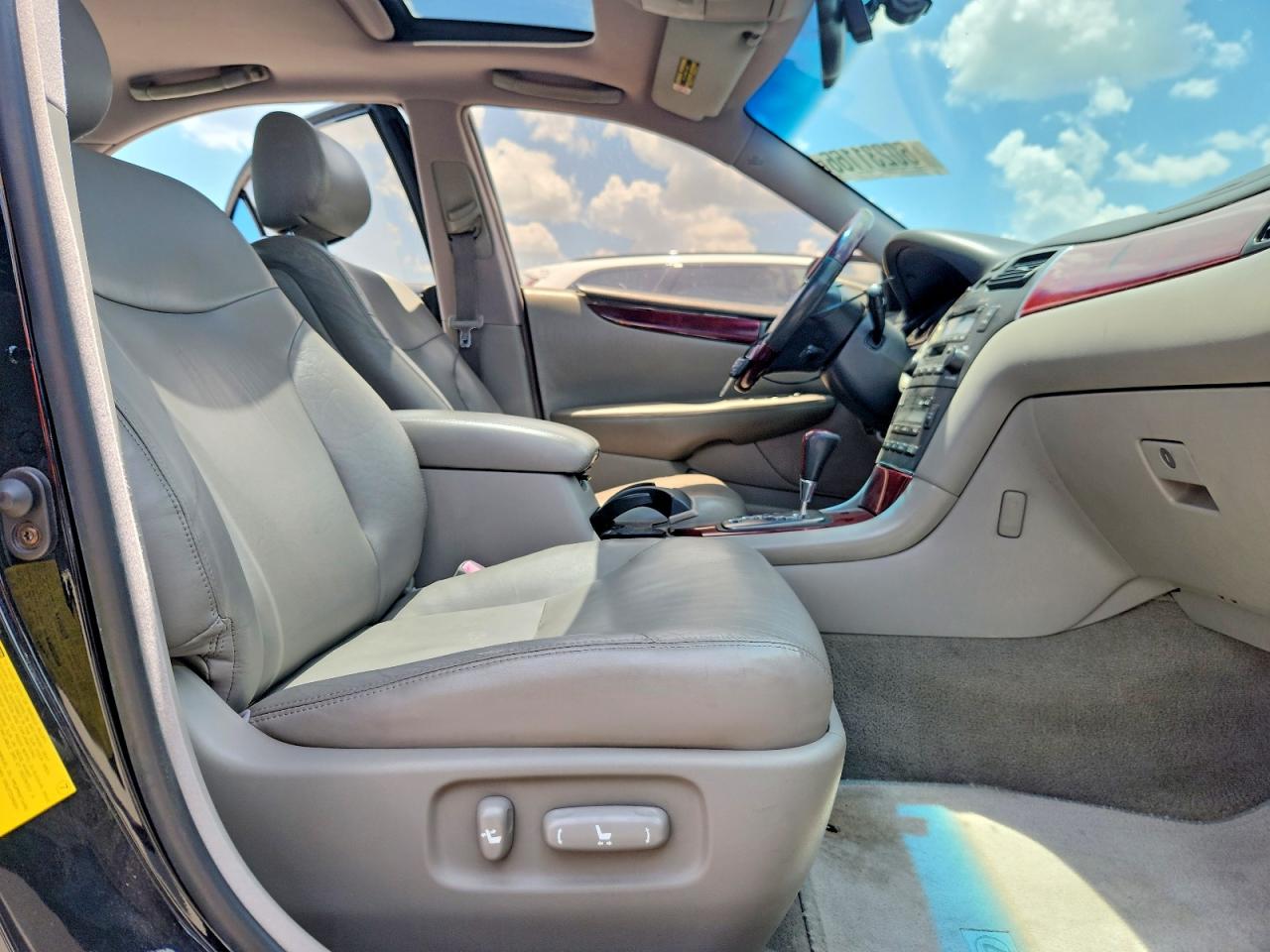 2004 Lexus Es 330 Black vin: JTHBA30G040018233