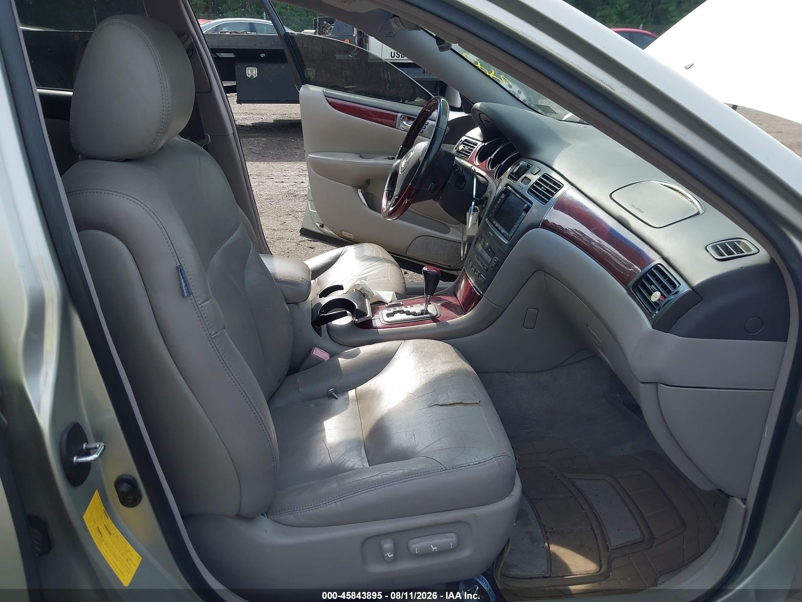 2004 Lexus Es 330   Gray vin: JTHBA30G045008045