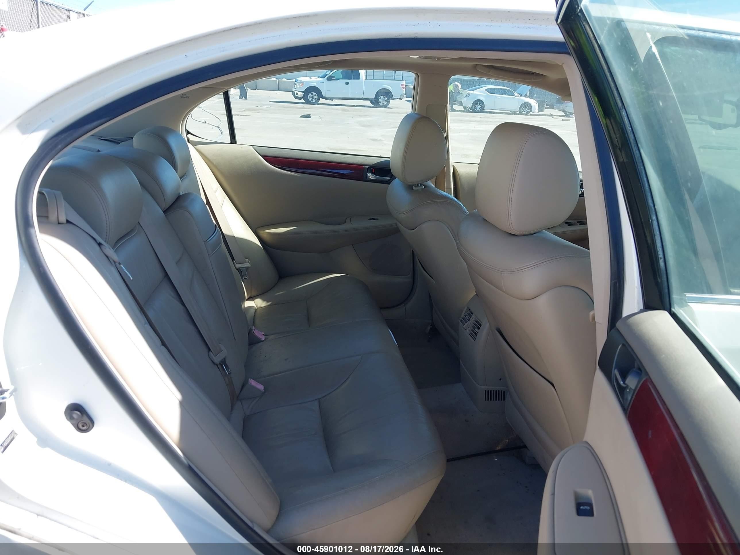 2004 Lexus Es 330   Белый vin: JTHBA30G045024231