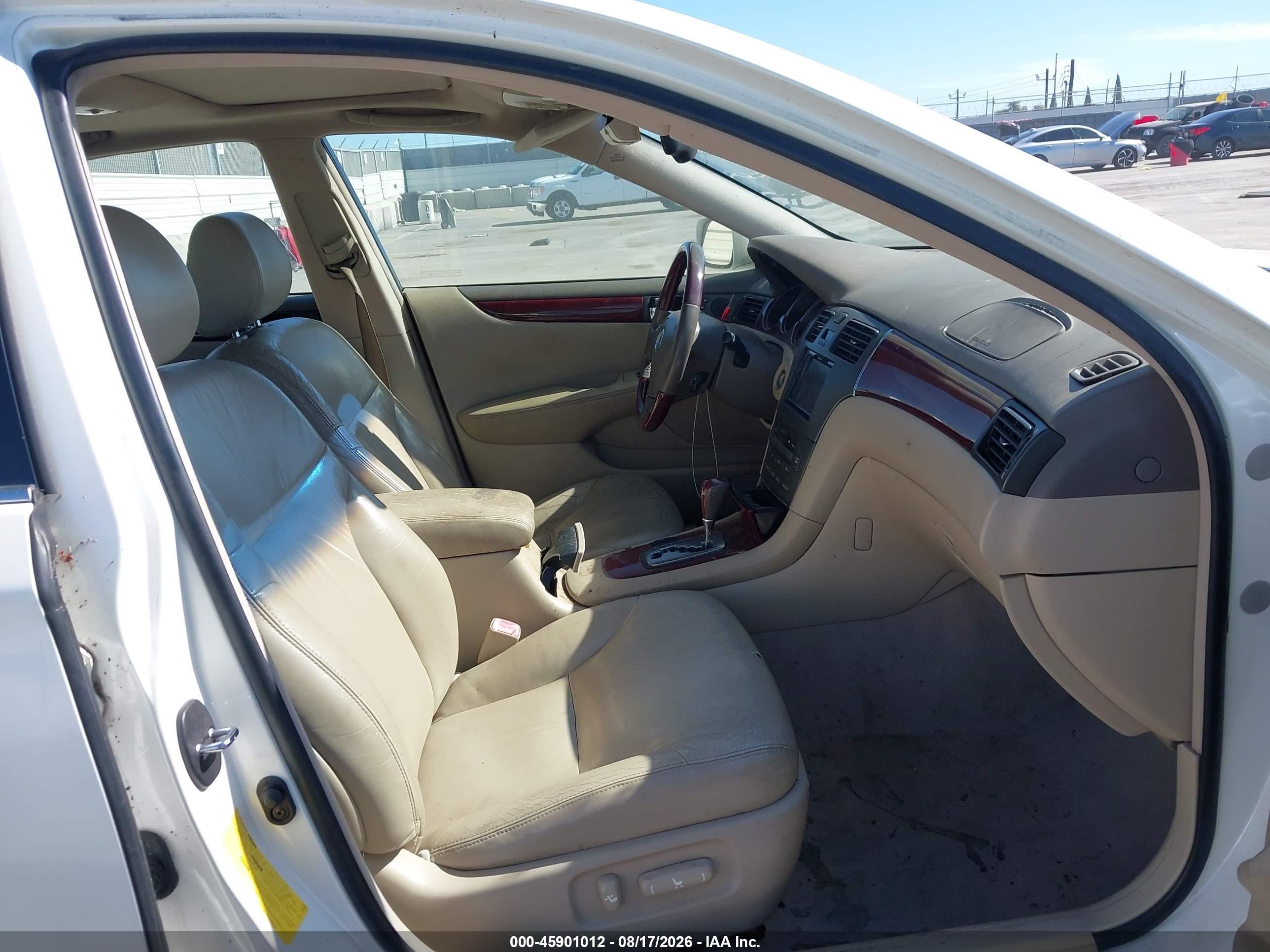2004 Lexus Es 330   Белый vin: JTHBA30G045024231