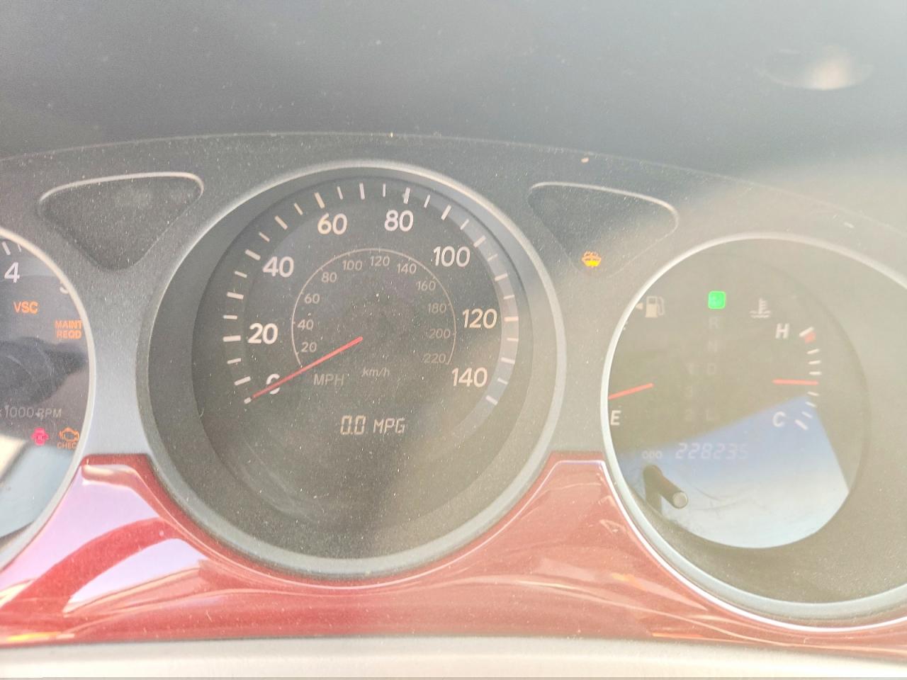2004 Lexus Es 330 Серебряный vin: JTHBA30G045028487