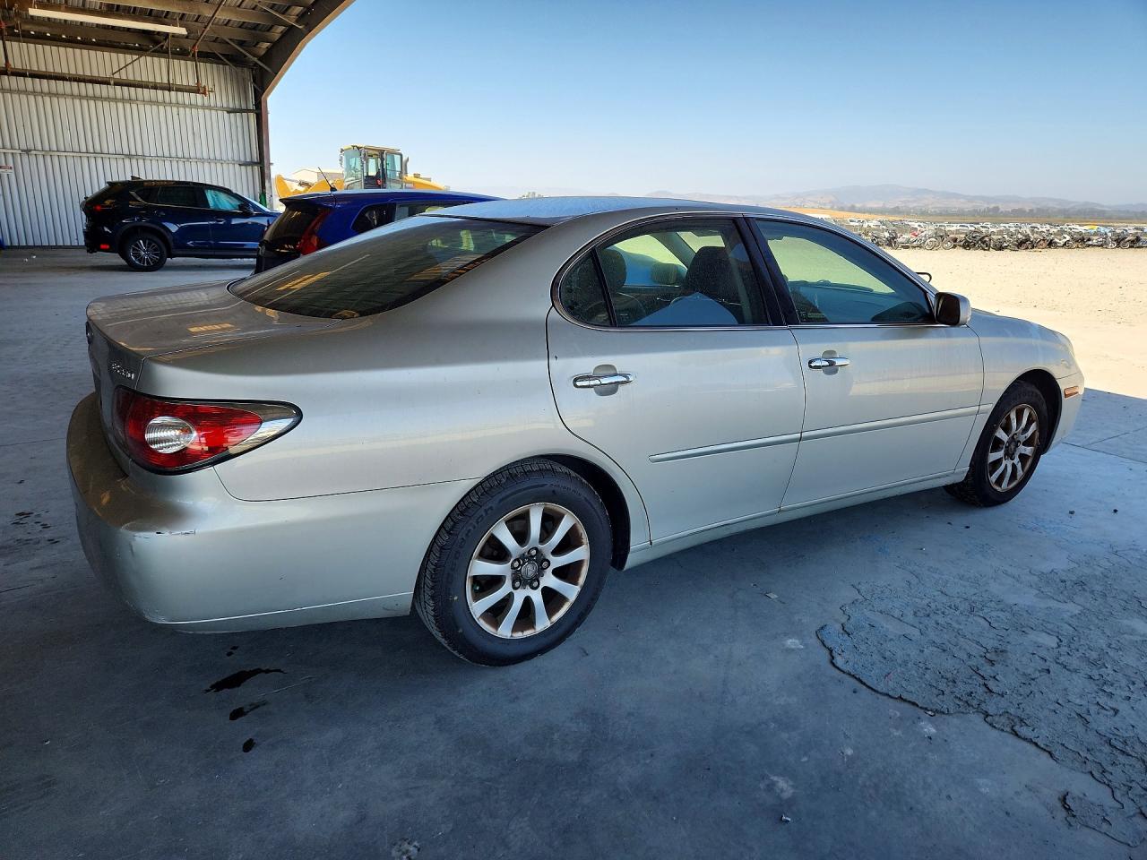 2004 Lexus Es 330 Silver vin: JTHBA30G045054667