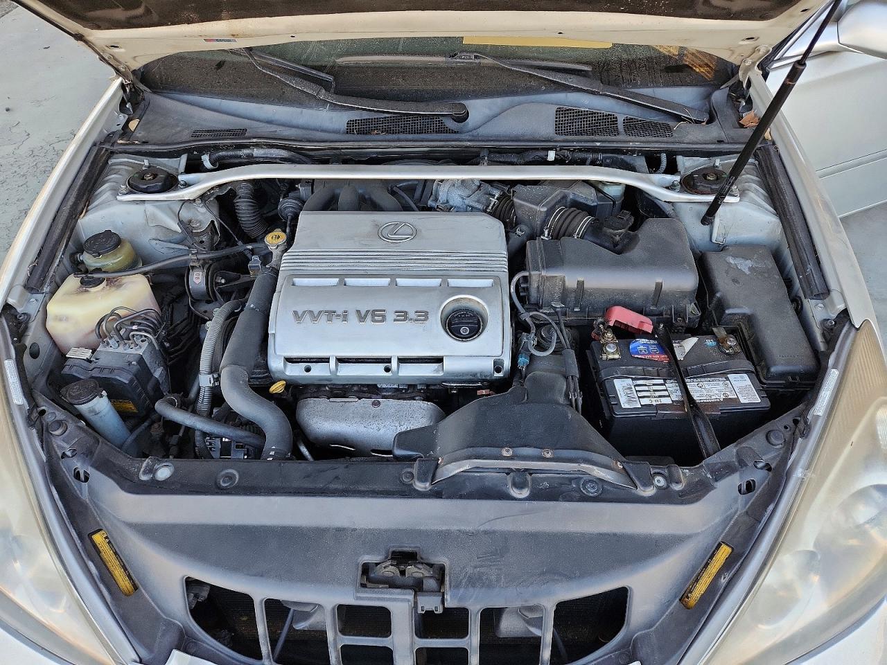 2004 Lexus Es 330 Silver vin: JTHBA30G045054667