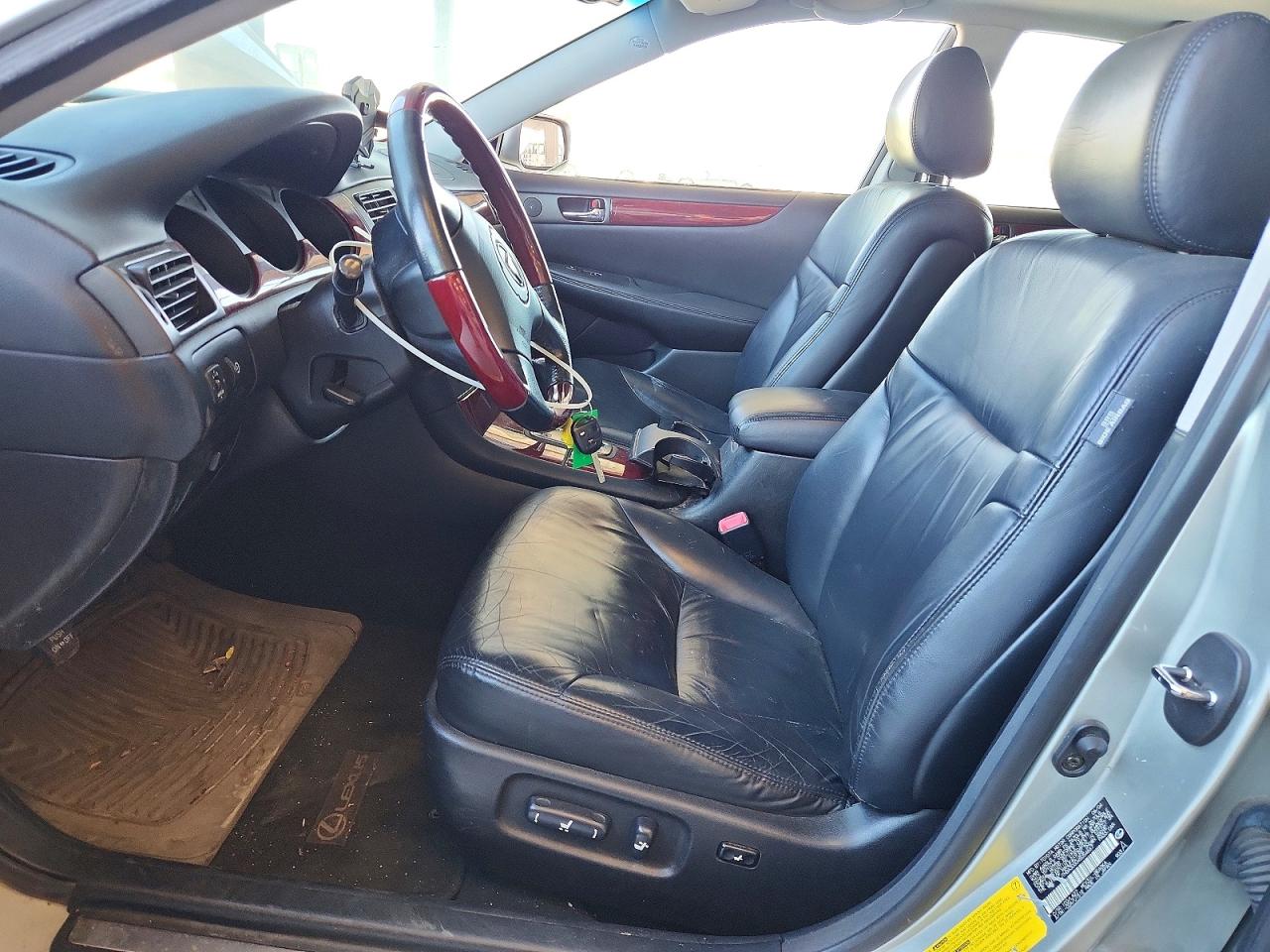 2004 Lexus Es 330 Silver vin: JTHBA30G045054667
