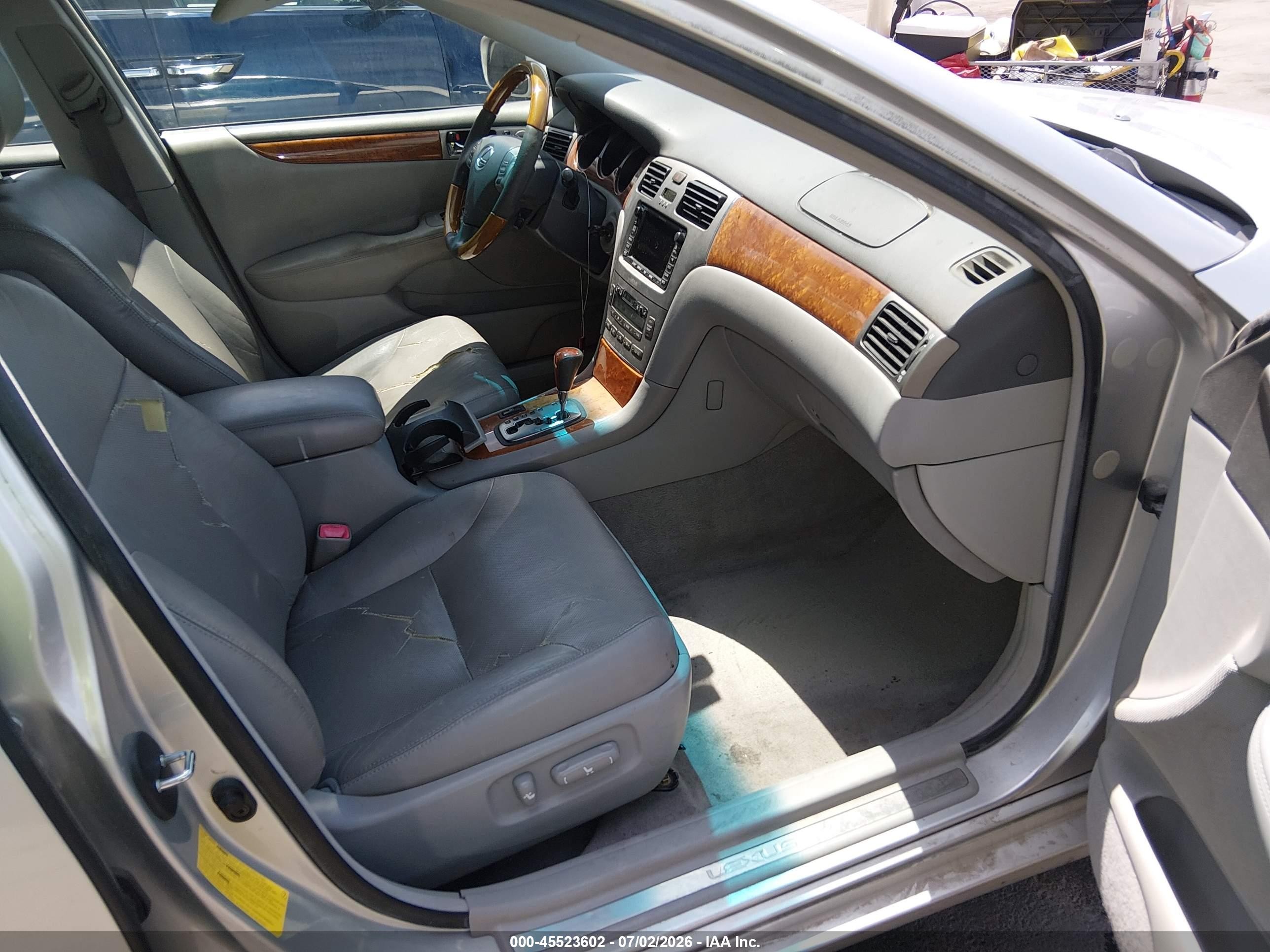 2005 Lexus Es 330   Серебряный vin: JTHBA30G055056873
