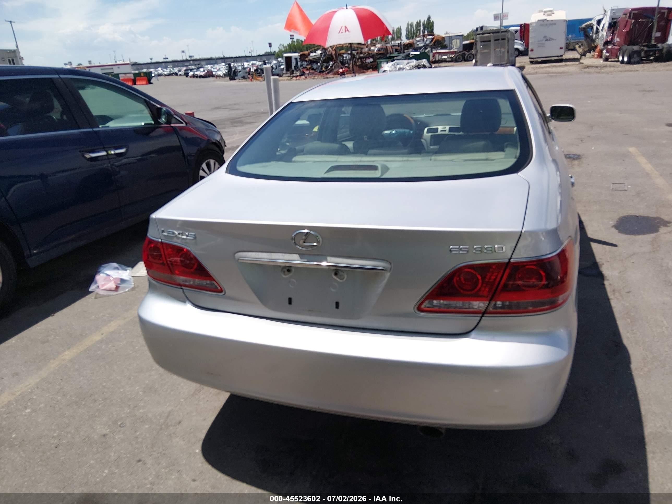 2005 Lexus Es 330   Серебряный vin: JTHBA30G055056873