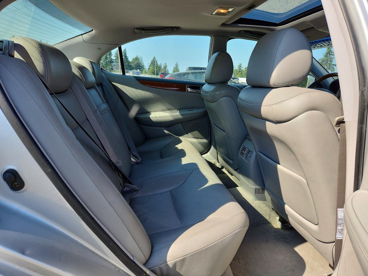 2005 Lexus Es 330 Серебряный vin: JTHBA30G055057019