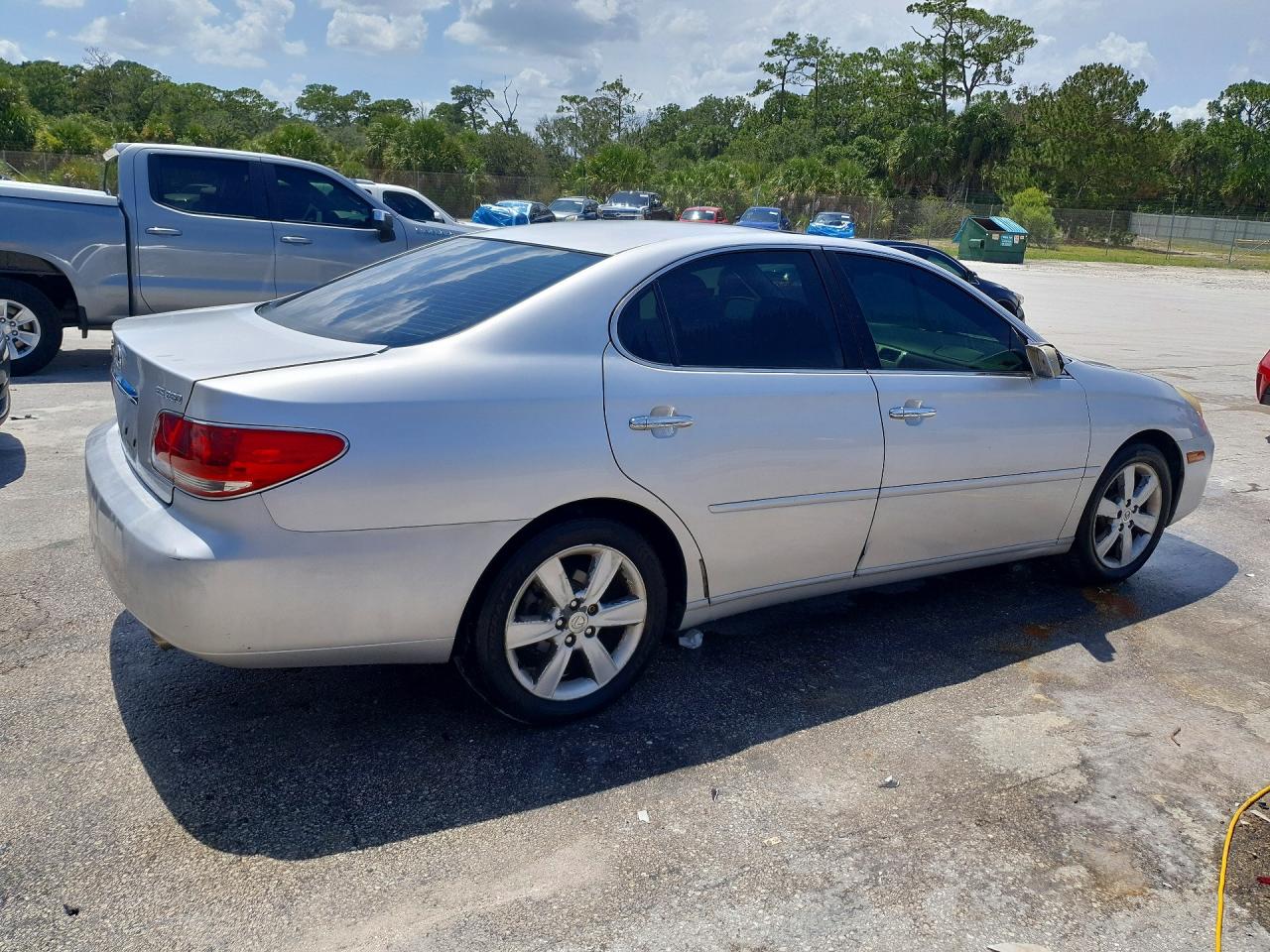 2005 Lexus Es 330 Silver vin: JTHBA30G055070658