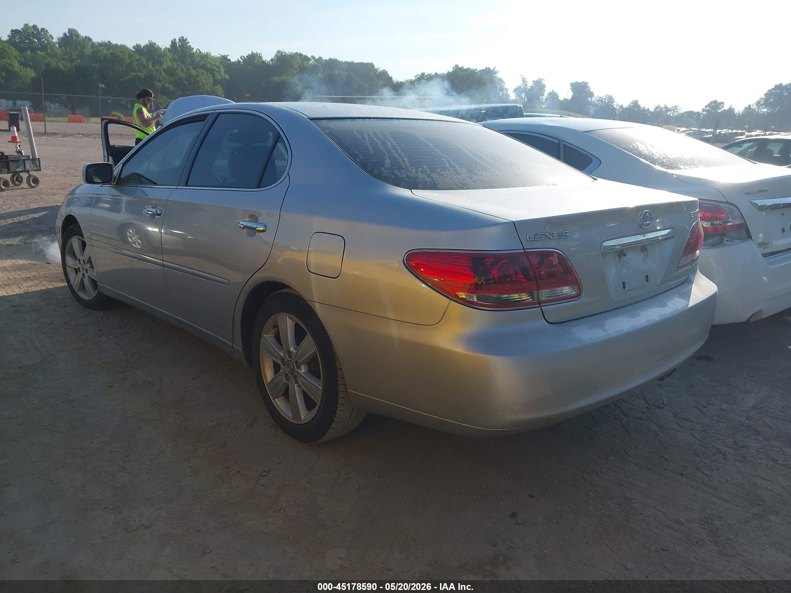 2005 Lexus Es 330   Silver vin: JTHBA30G055074032