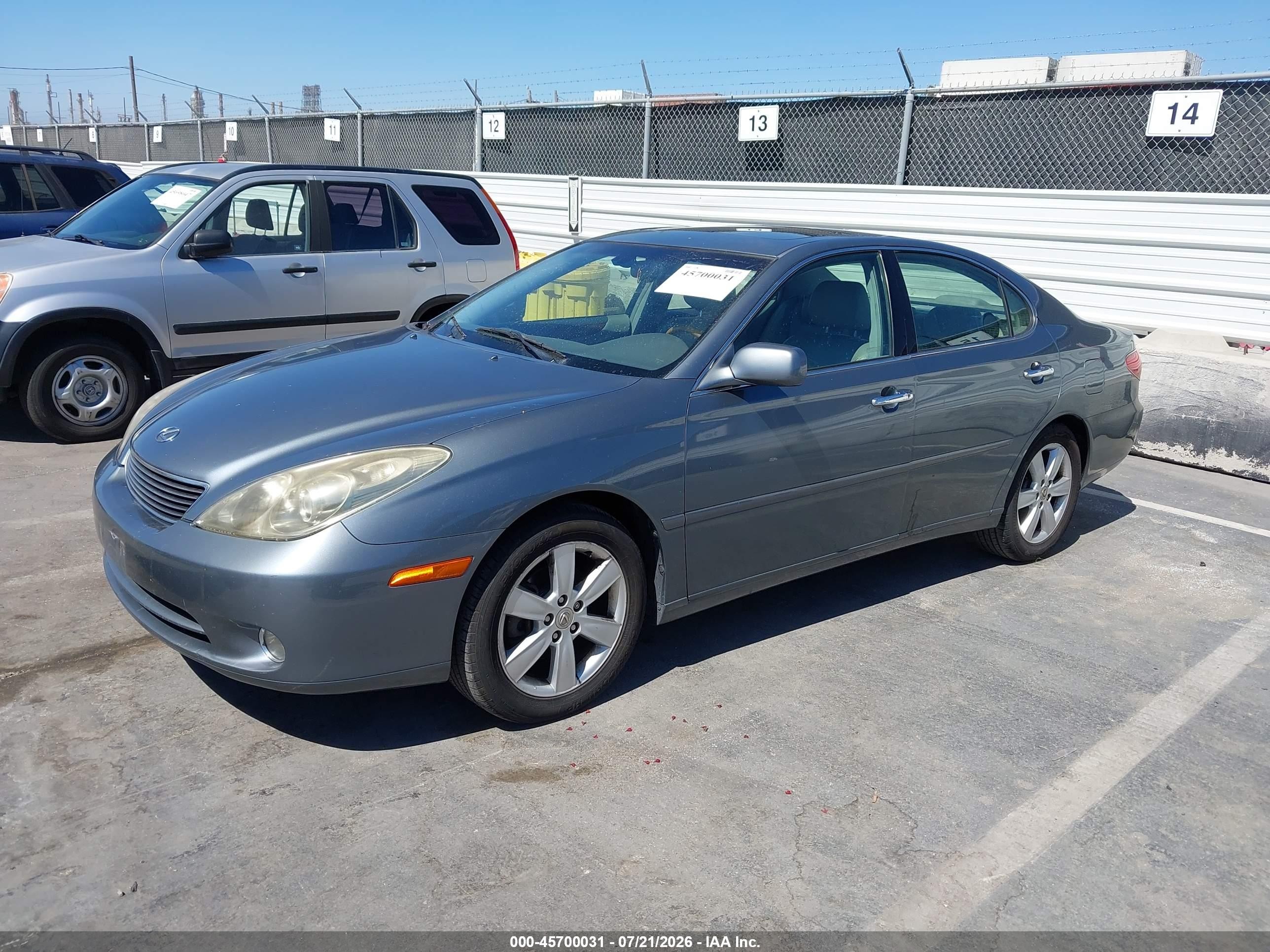 2005 Lexus Es 330   Gray vin: JTHBA30G055080431