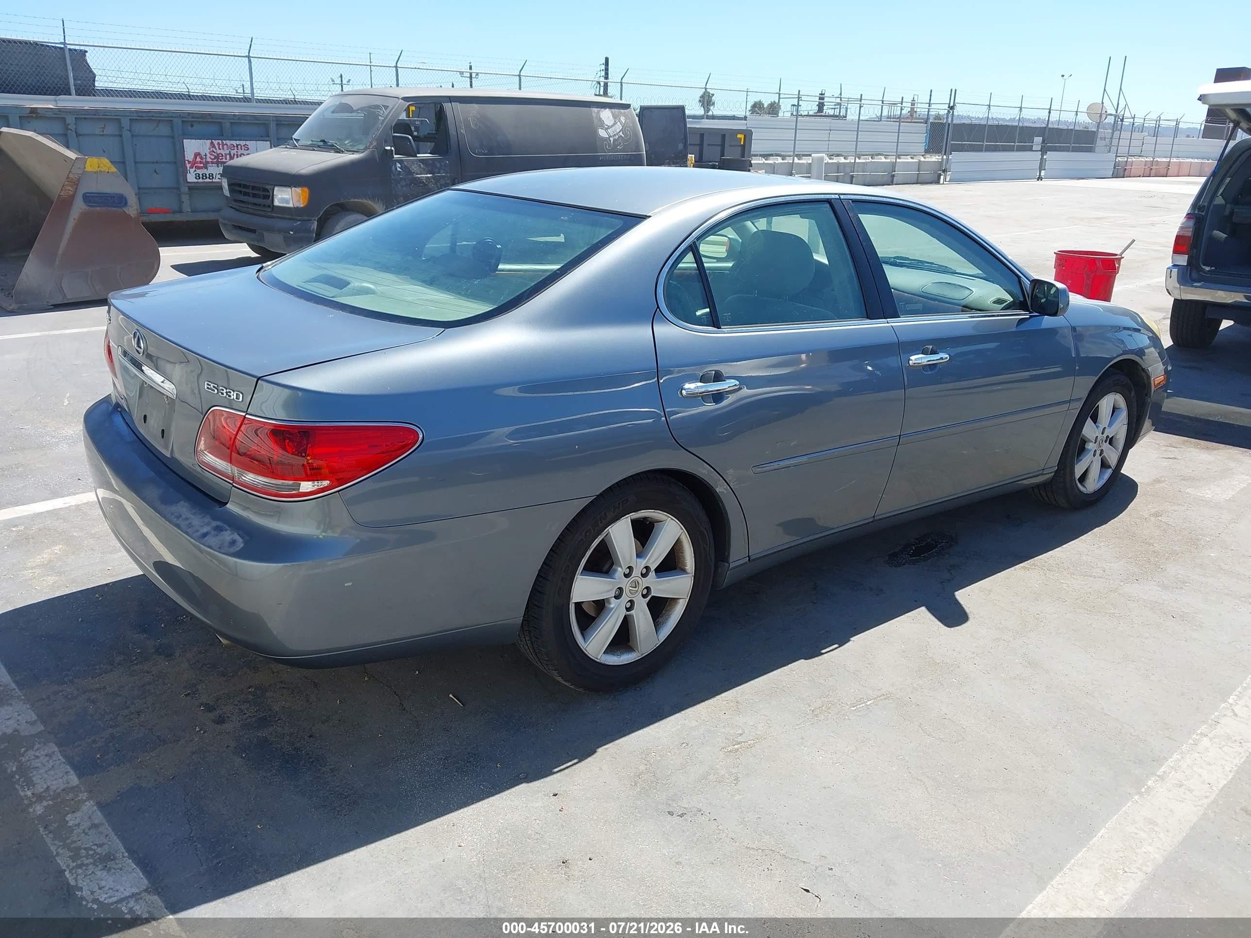 2005 Lexus Es 330   Gray vin: JTHBA30G055080431