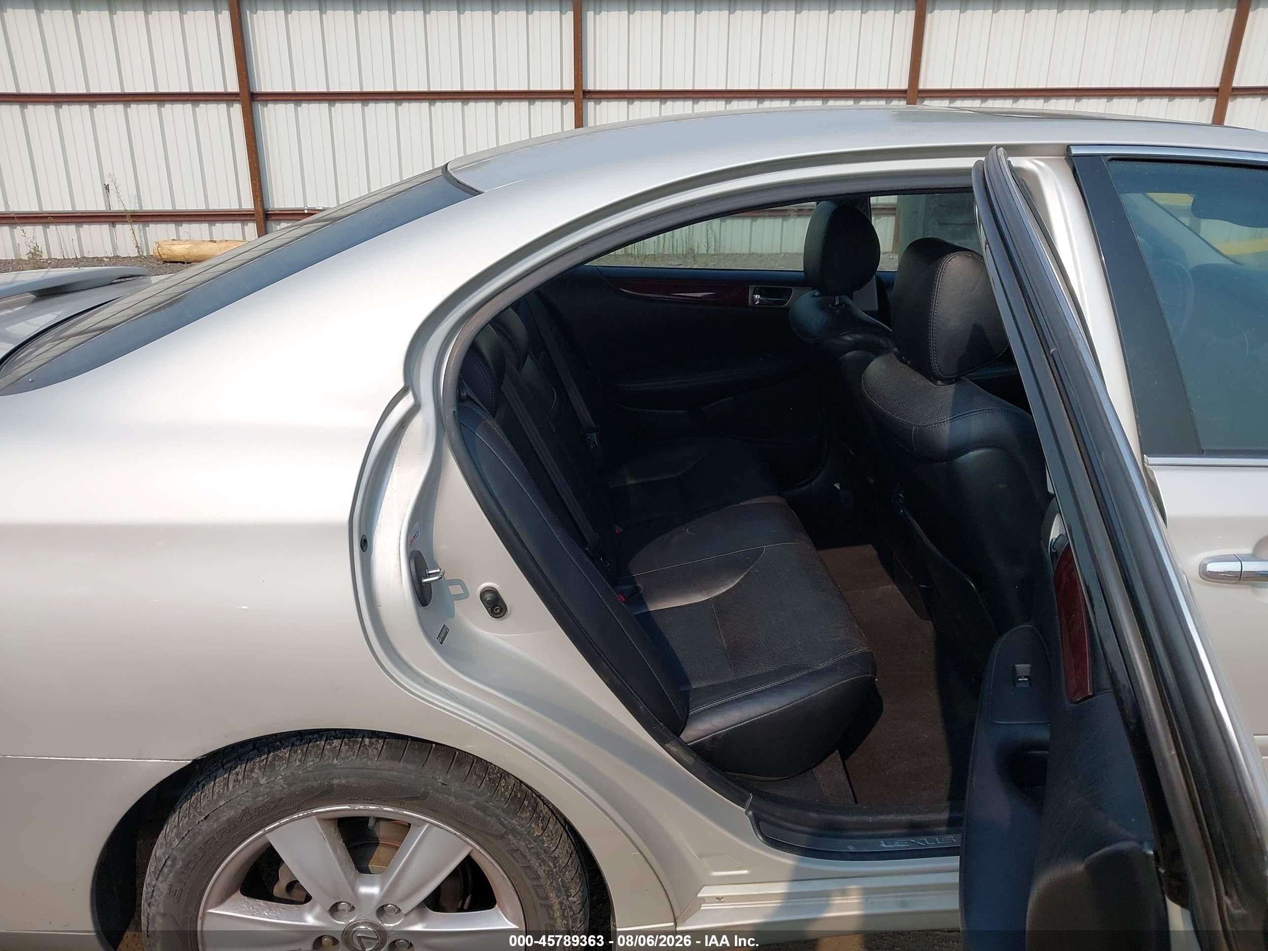 2005 Lexus Es 330   Silver vin: JTHBA30G055097701