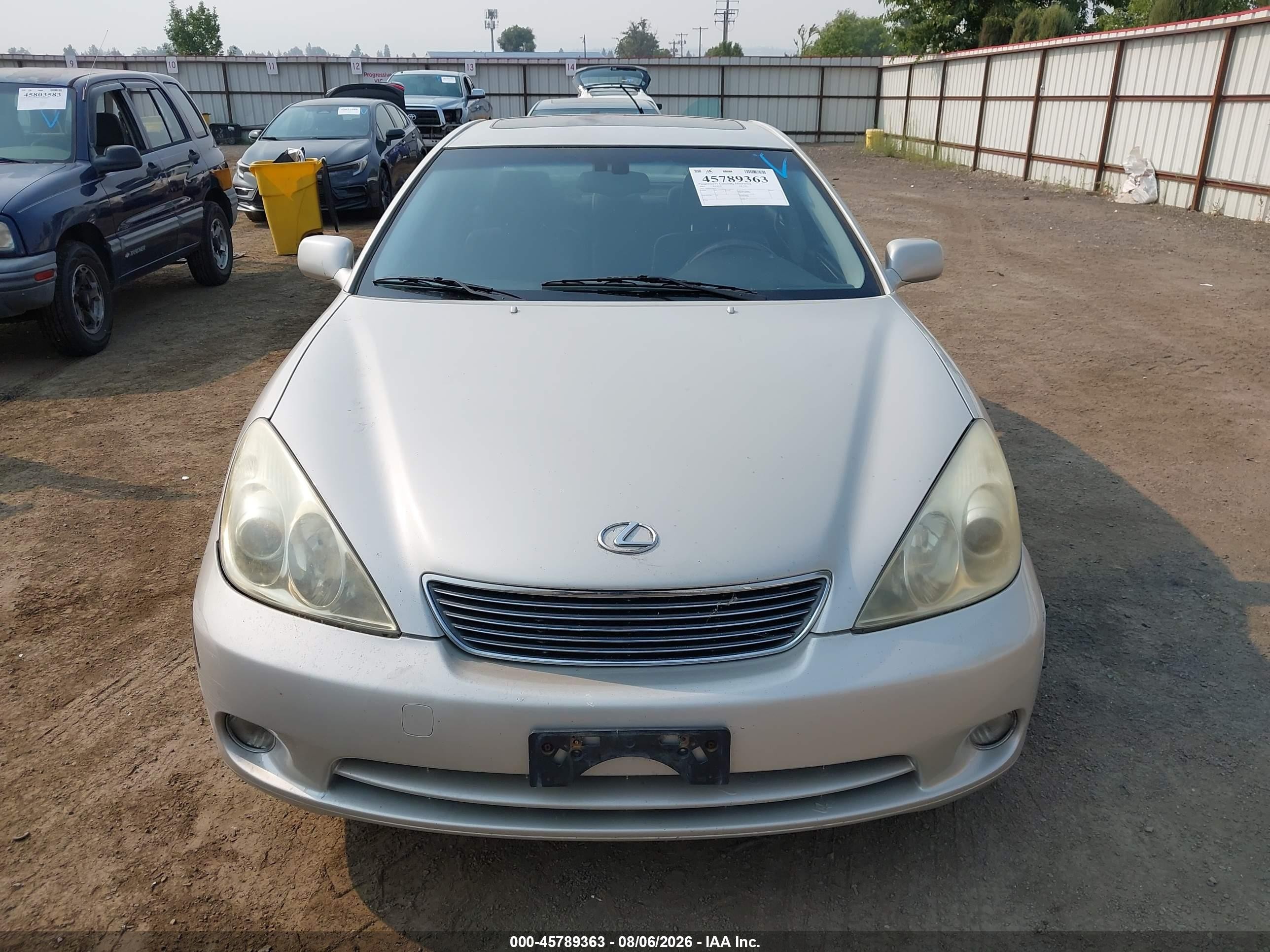 2005 Lexus Es 330   Silver vin: JTHBA30G055097701