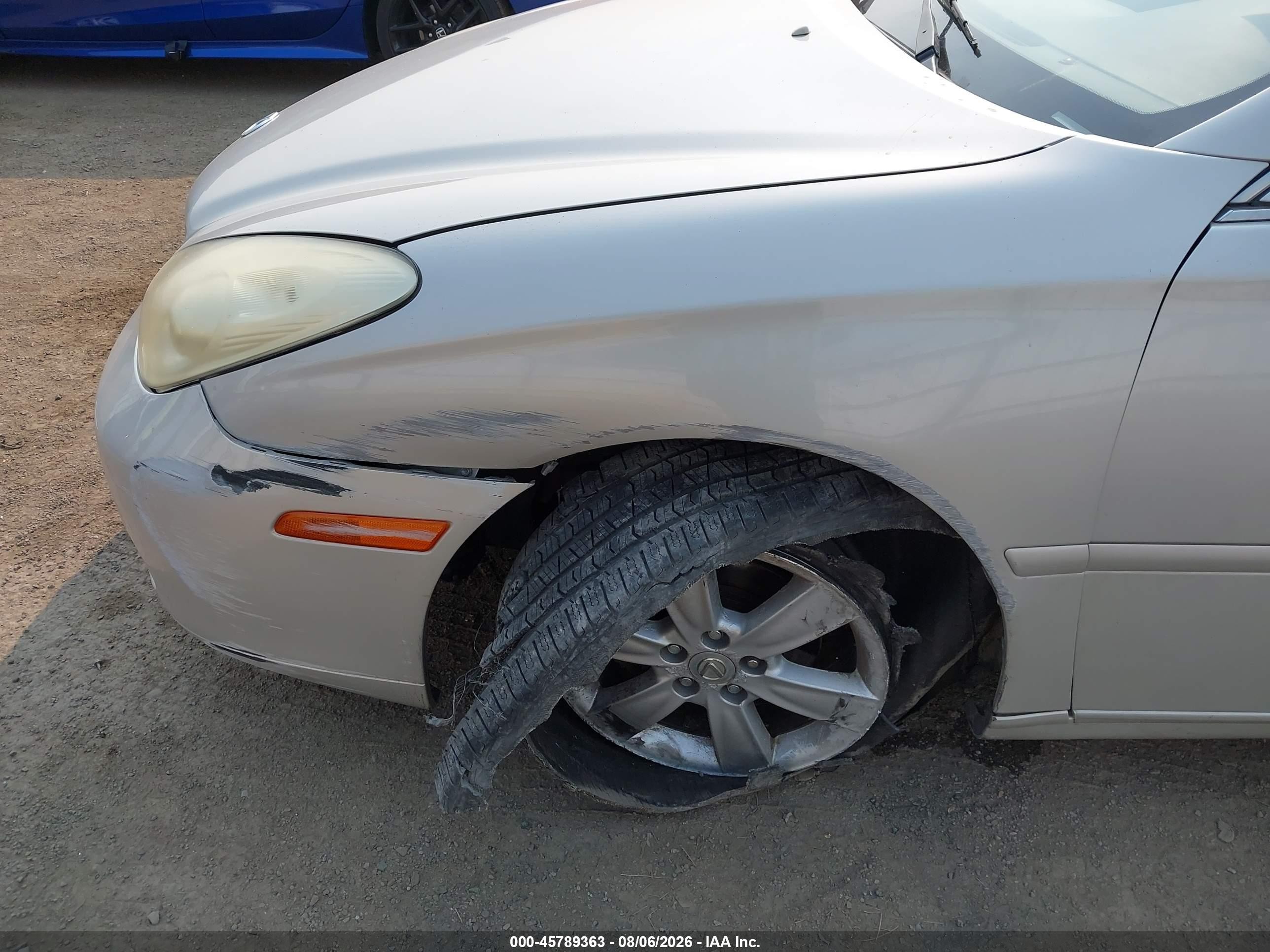 2005 Lexus Es 330   Silver vin: JTHBA30G055097701