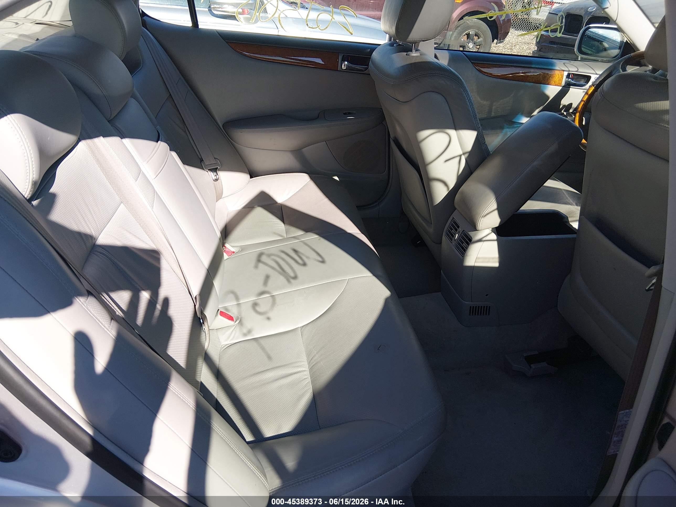2005 Lexus Es 330   Gray vin: JTHBA30G055103173