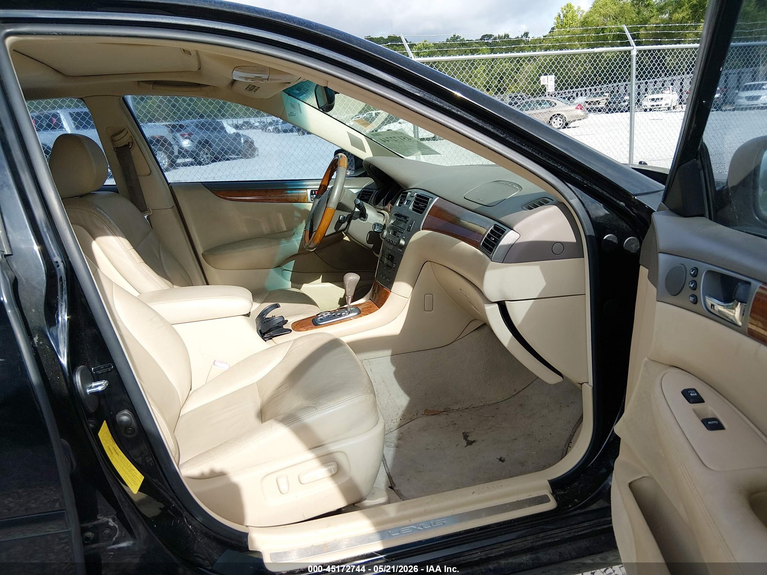 2005 Lexus Es 330   Black vin: JTHBA30G055103562