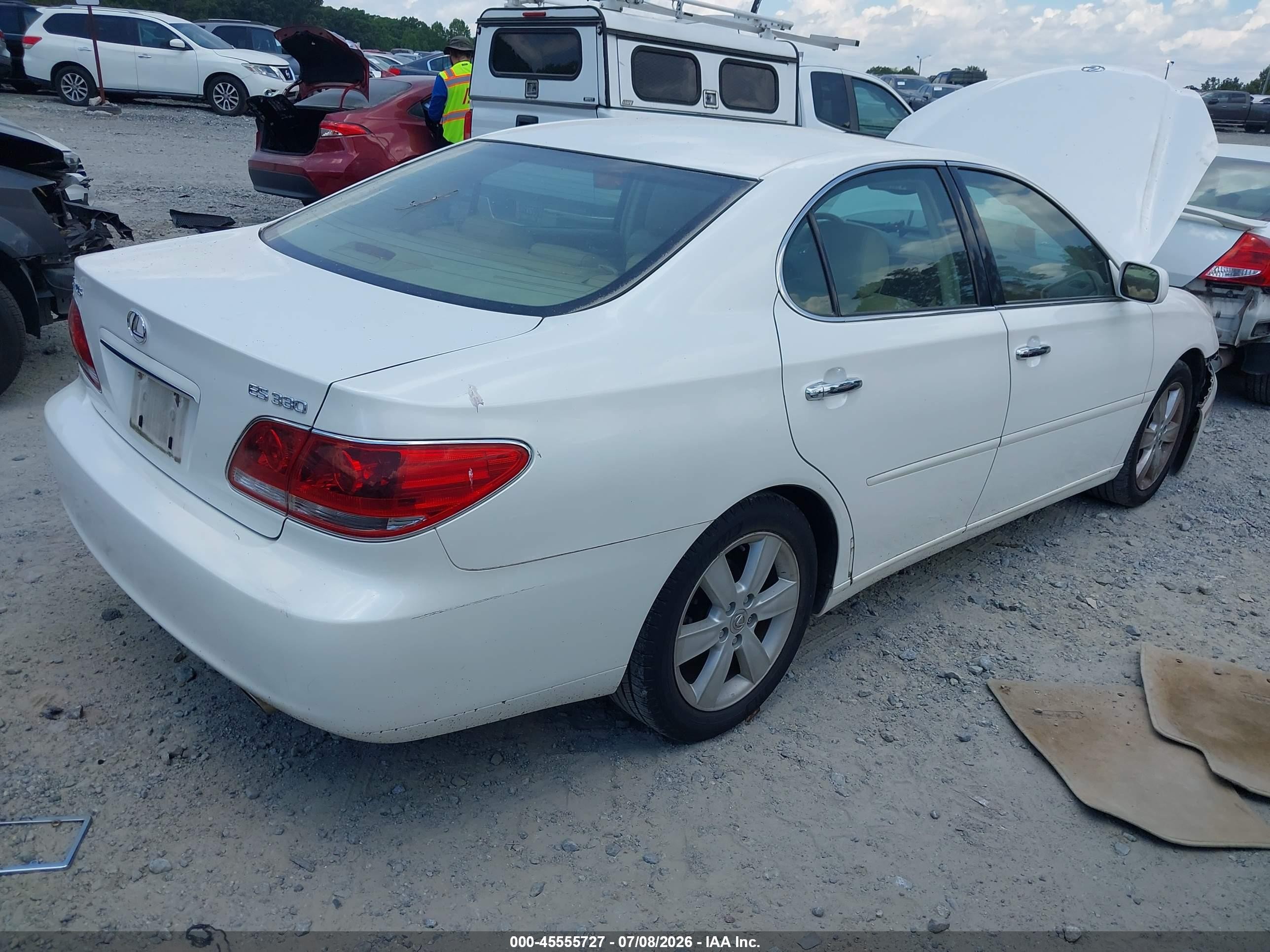 2005 Lexus Es 330   White vin: JTHBA30G055128851