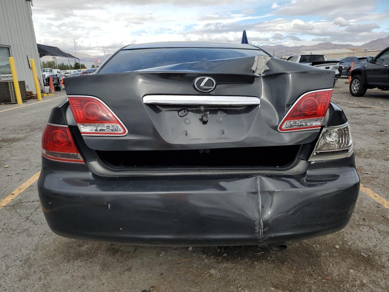2005 Lexus Es 330 Gray vin: JTHBA30G055129661