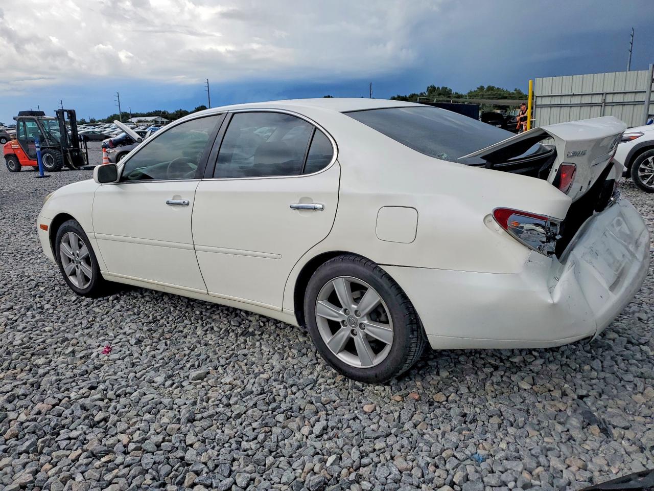 2006 Lexus Es 330 White vin: JTHBA30G065143786
