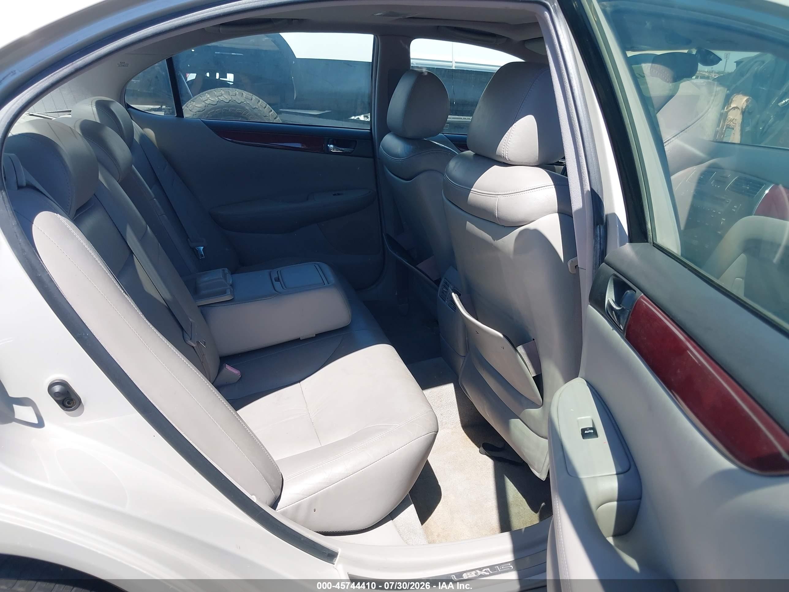 2004 Lexus Es 330   Beige vin: JTHBA30G140022761