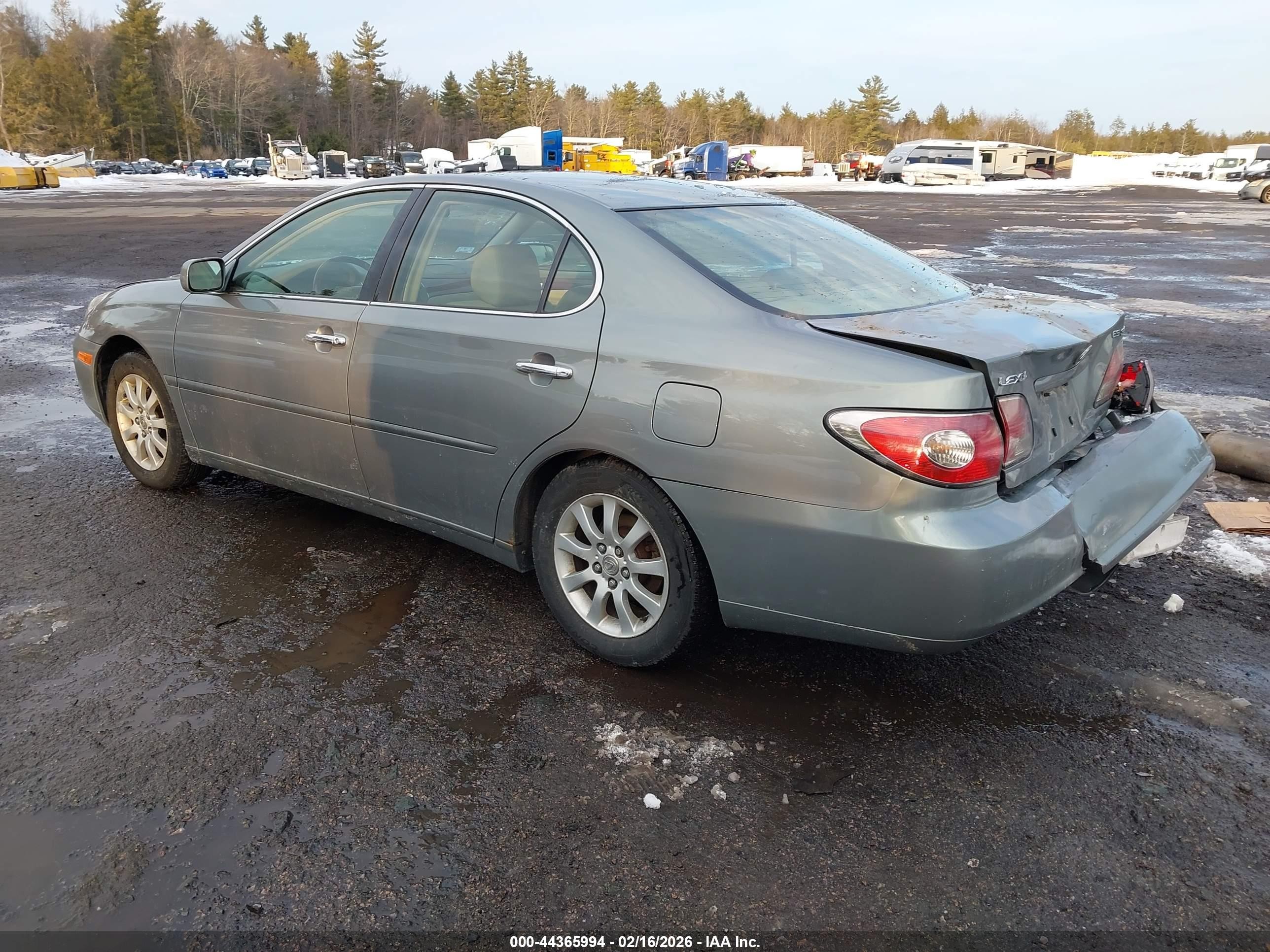 2004 Lexus Es 330   Green vin: JTHBA30G145010063