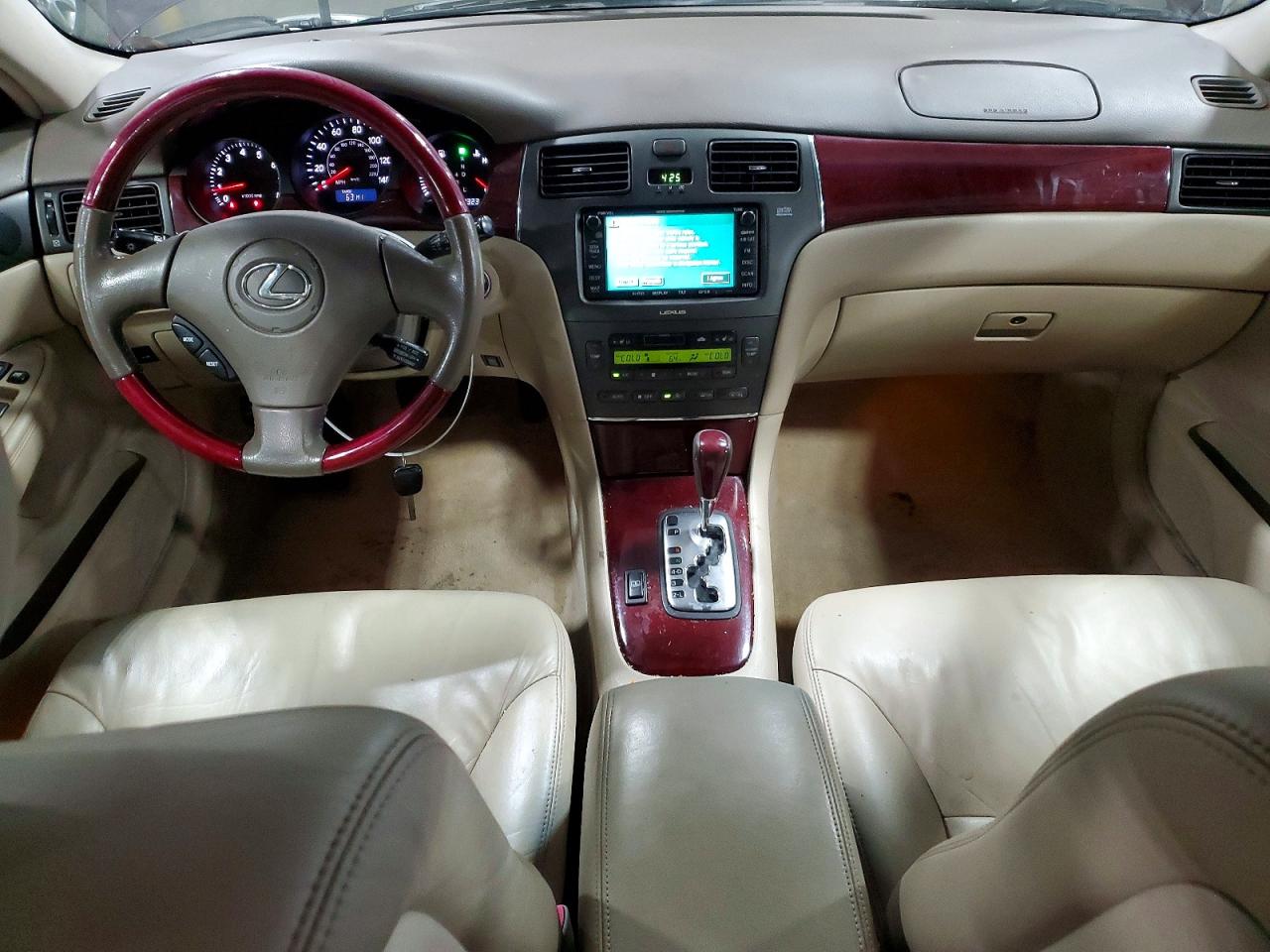 2004 Lexus Es 330 Burgundy vin: JTHBA30G145021614