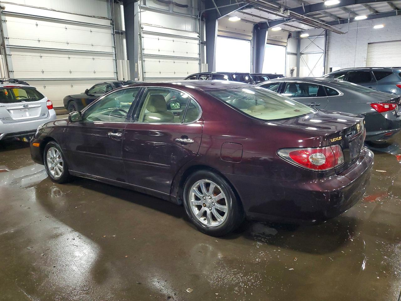 2004 Lexus Es 330 Burgundy vin: JTHBA30G145021614