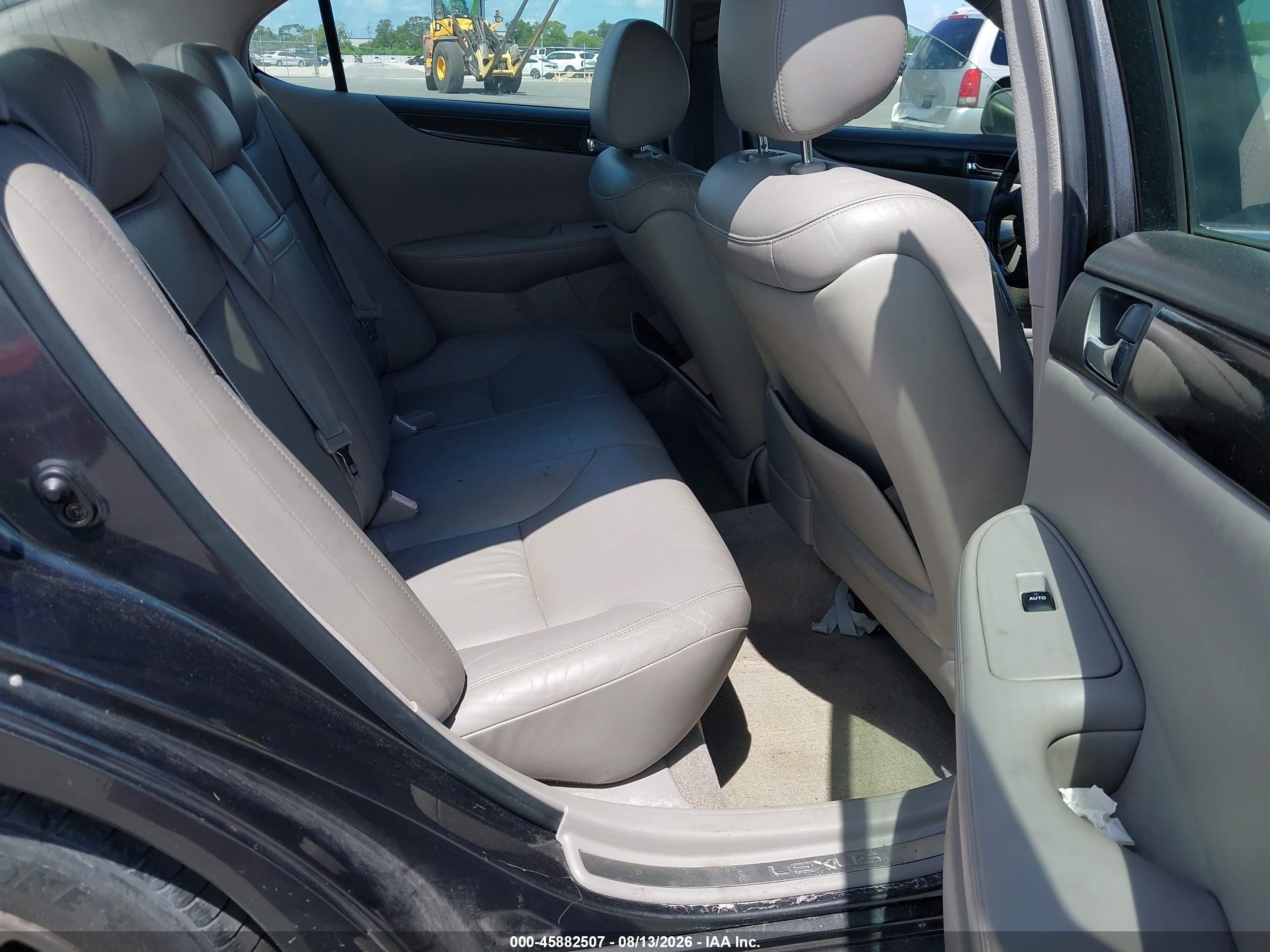 2004 Lexus Es 330   Gray vin: JTHBA30G145031964