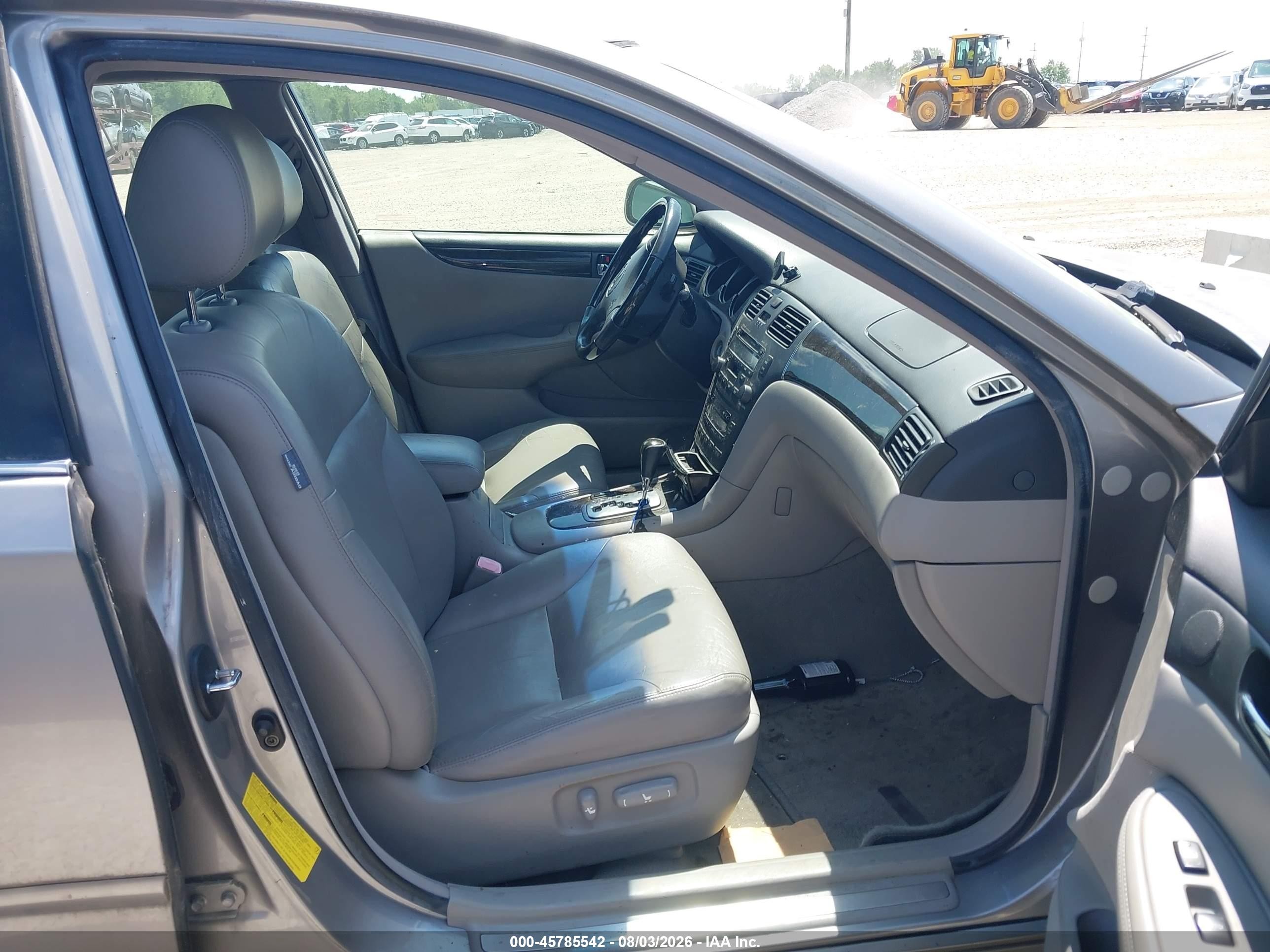 2004 Lexus Es 330   Silver vin: JTHBA30G145032709
