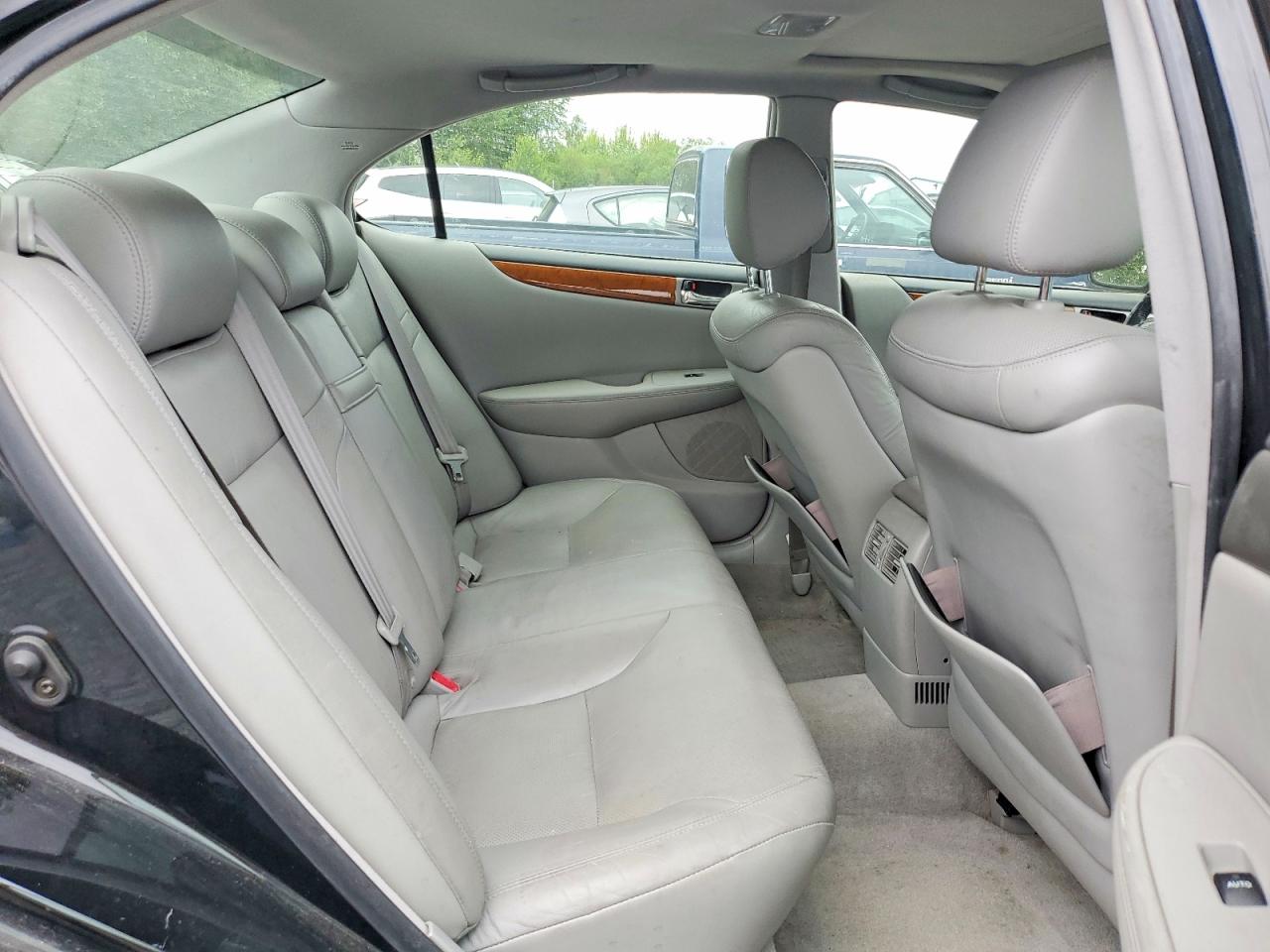 2005 Lexus Es 330 Black vin: JTHBA30G150024043