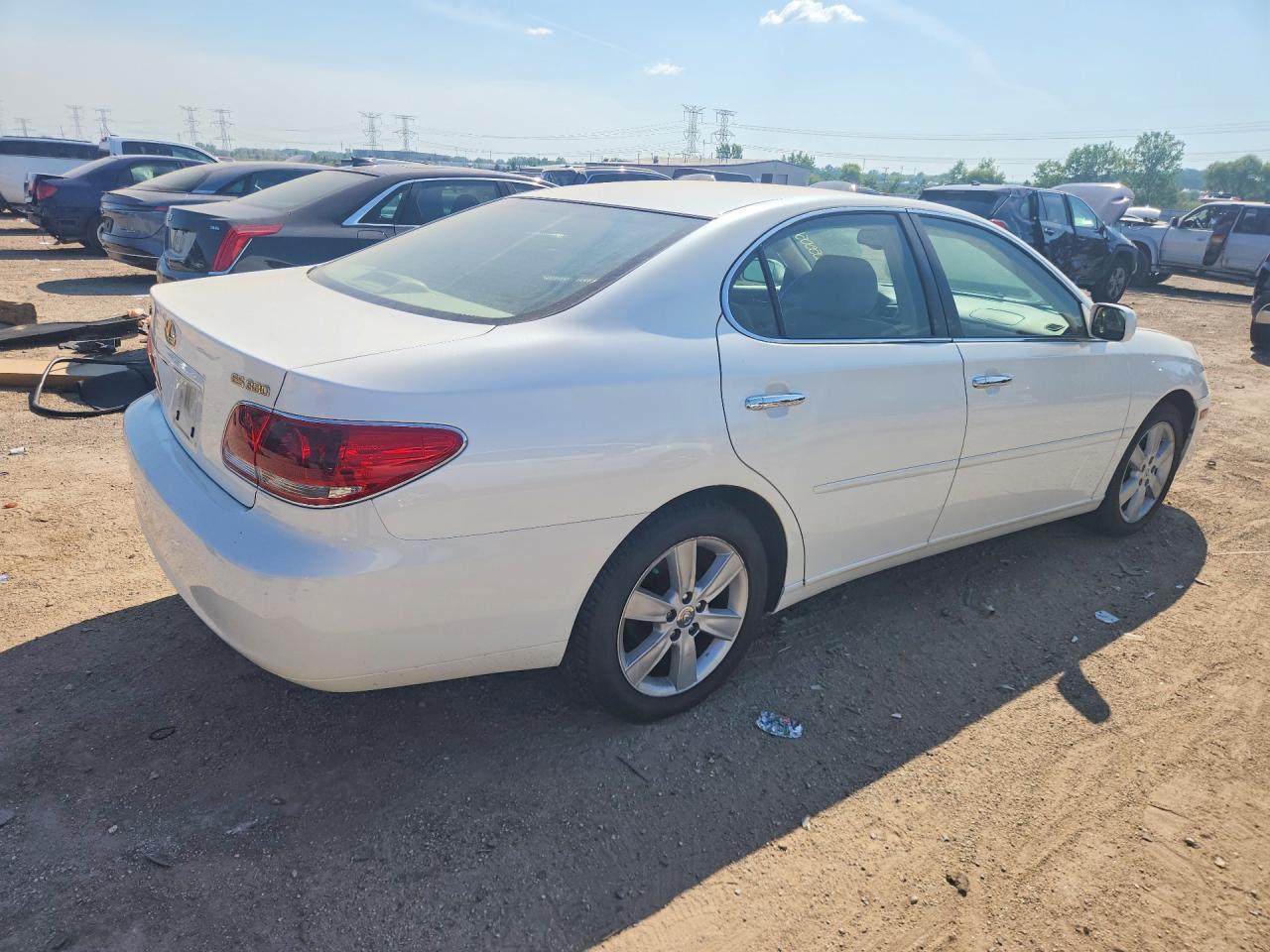 2005 Lexus Es 330 White vin: JTHBA30G155070023